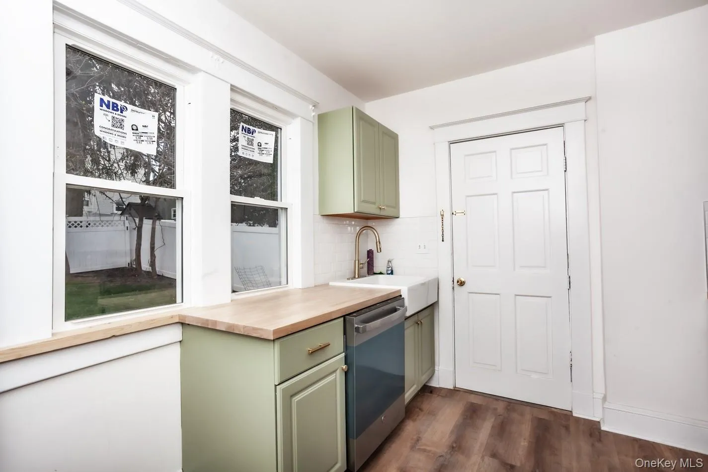 1009 Hudson Avenue, Peekskill, NY, 2 Bedrooms Bedrooms, 4 Rooms Rooms,1 BathroomBathrooms,Residential Lease,For Rent,Hudson,0,982315 1009 Hudson Avenue, Peekskill, NY, 2 Bedrooms Bedrooms, 4 Rooms Rooms,1 BathroomBathrooms,Residential Lease,For Rent,Hudson,0,982315