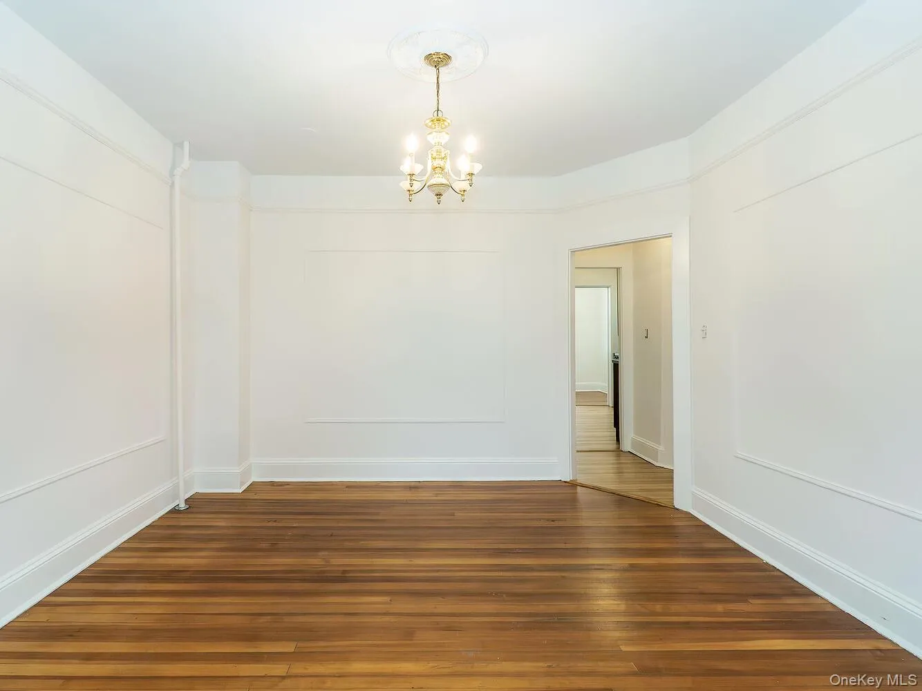 70 Central Avenue, Oyster Bay, NY, 1 Bedroom Bedrooms, 4 Rooms Rooms,1 BathroomBathrooms,Residential Lease,For Rent,Central,0,982316 70 Central Avenue, Oyster Bay, NY, 1 Bedroom Bedrooms, 4 Rooms Rooms,1 BathroomBathrooms,Residential Lease,For Rent,Central,0,982316