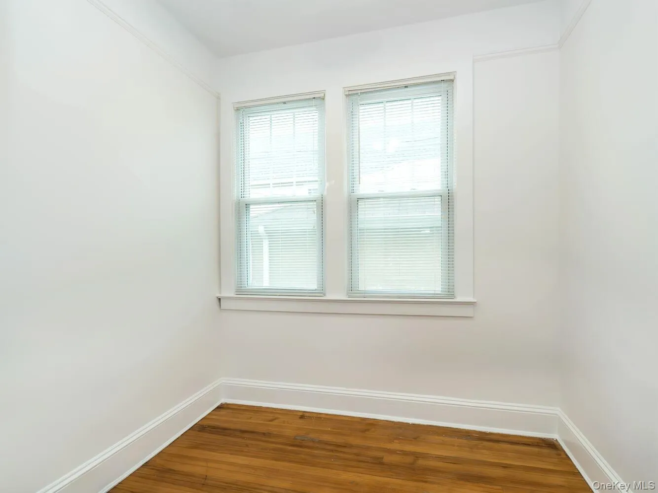 70 Central Avenue, Oyster Bay, NY, 1 Bedroom Bedrooms, 4 Rooms Rooms,1 BathroomBathrooms,Residential Lease,For Rent,Central,0,982316 70 Central Avenue, Oyster Bay, NY, 1 Bedroom Bedrooms, 4 Rooms Rooms,1 BathroomBathrooms,Residential Lease,For Rent,Central,0,982316