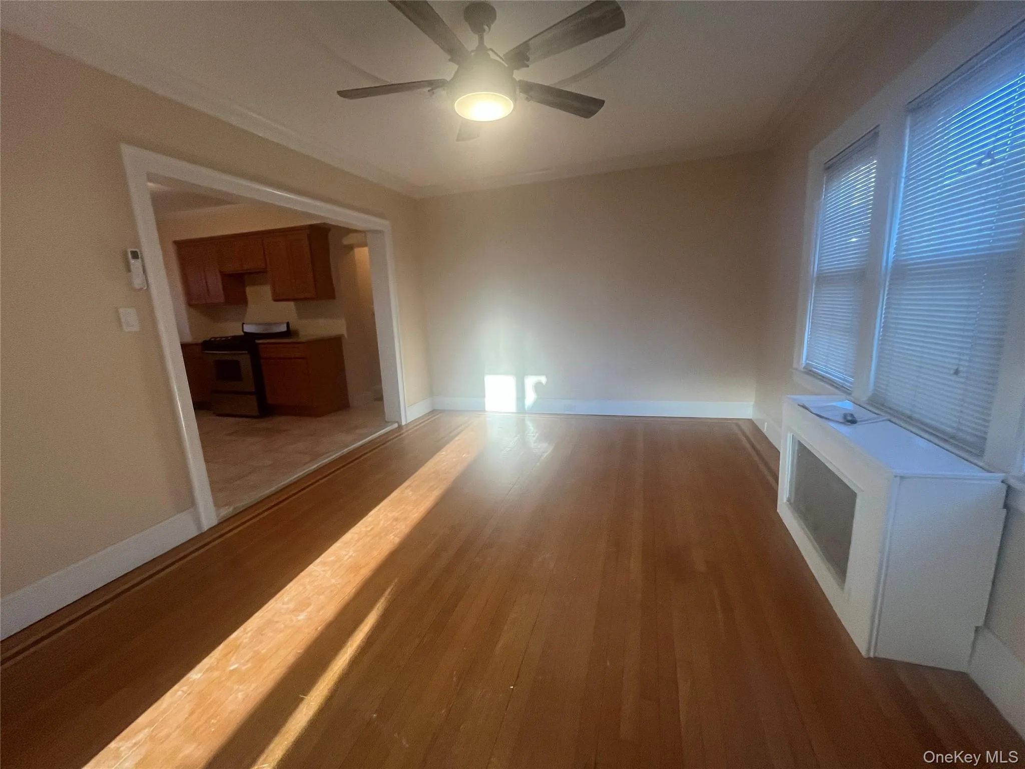 4212 Monticello Avenue, New York, NY, 3 Bedrooms Bedrooms, 5 Rooms Rooms,1 BathroomBathrooms,Residential Lease,For Rent,Monticello,0,982329 4212 Monticello Avenue, New York, NY, 3 Bedrooms Bedrooms, 5 Rooms Rooms,1 BathroomBathrooms,Residential Lease,For Rent,Monticello,0,982329