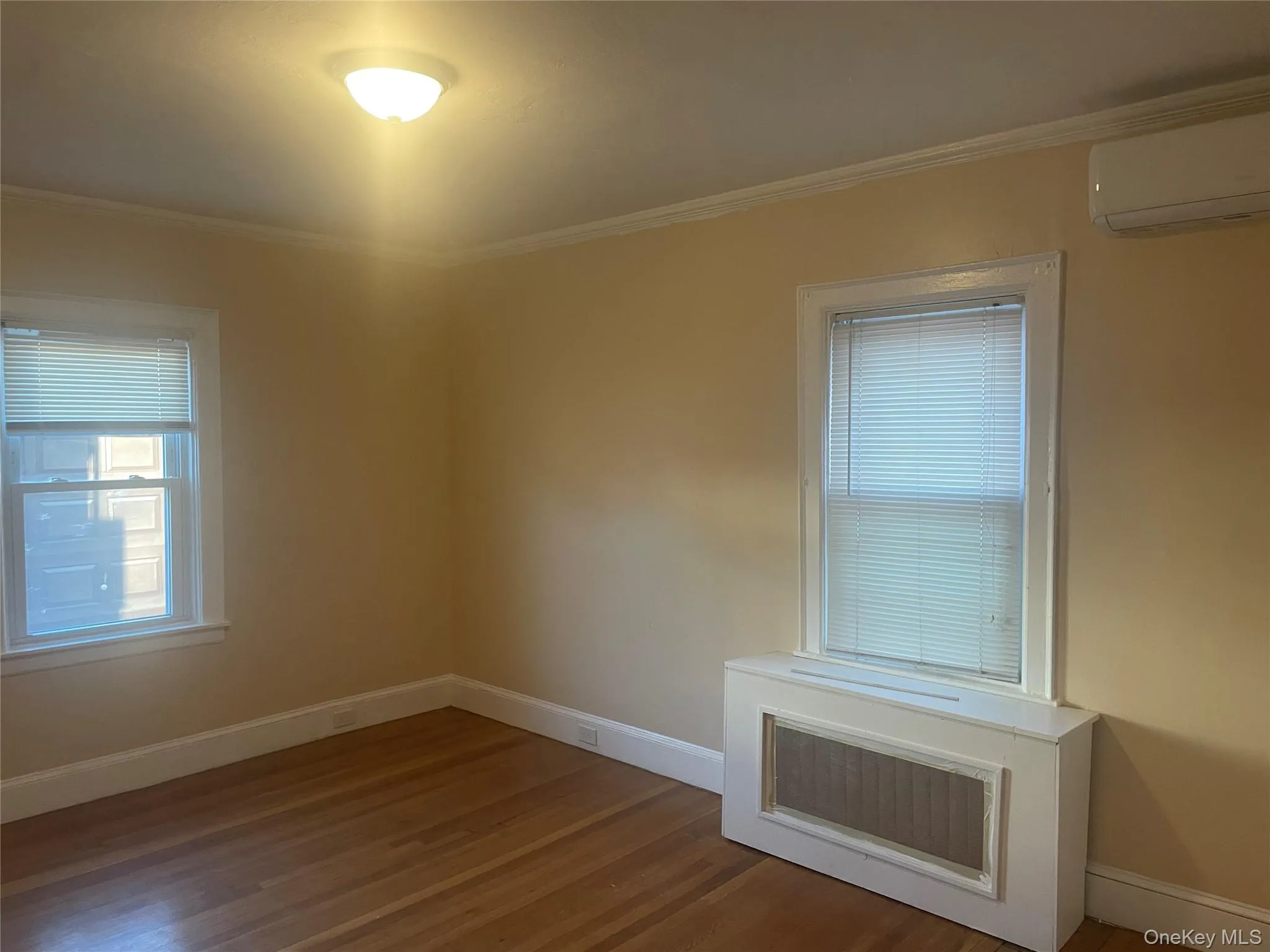 4212 Monticello Avenue, New York, NY, 3 Bedrooms Bedrooms, 5 Rooms Rooms,1 BathroomBathrooms,Residential Lease,For Rent,Monticello,0,982329 4212 Monticello Avenue, New York, NY, 3 Bedrooms Bedrooms, 5 Rooms Rooms,1 BathroomBathrooms,Residential Lease,For Rent,Monticello,0,982329