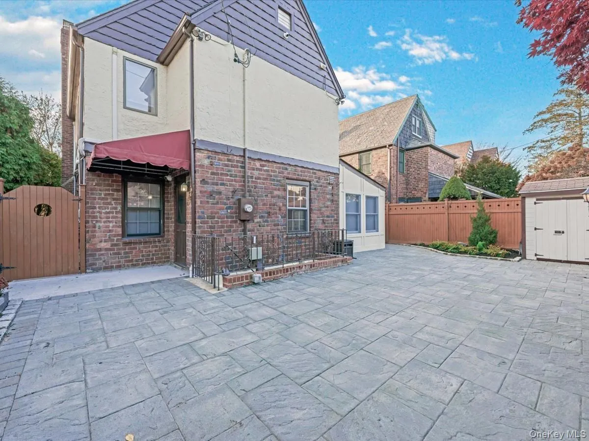 16 Kenilworth Road, North Hempstead, NY, 3 Bedrooms Bedrooms, 8 Rooms Rooms,2 BathroomsBathrooms,Residential,For Rent,Kenilworth,0,982341 16 Kenilworth Road, North Hempstead, NY, 3 Bedrooms Bedrooms, 8 Rooms Rooms,2 BathroomsBathrooms,Residential,For Rent,Kenilworth,0,982341