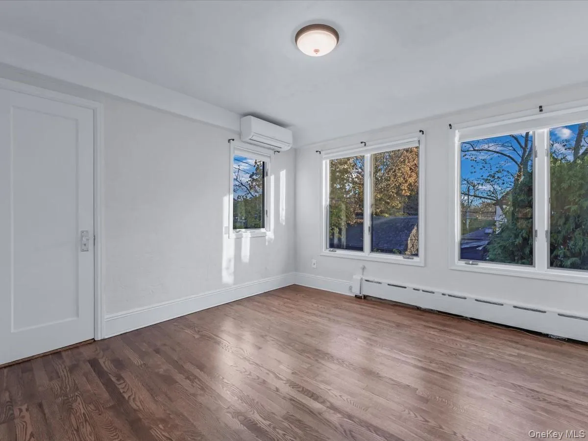 16 Kenilworth Road, North Hempstead, NY, 3 Bedrooms Bedrooms, 8 Rooms Rooms,2 BathroomsBathrooms,Residential,For Rent,Kenilworth,0,982341 16 Kenilworth Road, North Hempstead, NY, 3 Bedrooms Bedrooms, 8 Rooms Rooms,2 BathroomsBathrooms,Residential,For Rent,Kenilworth,0,982341