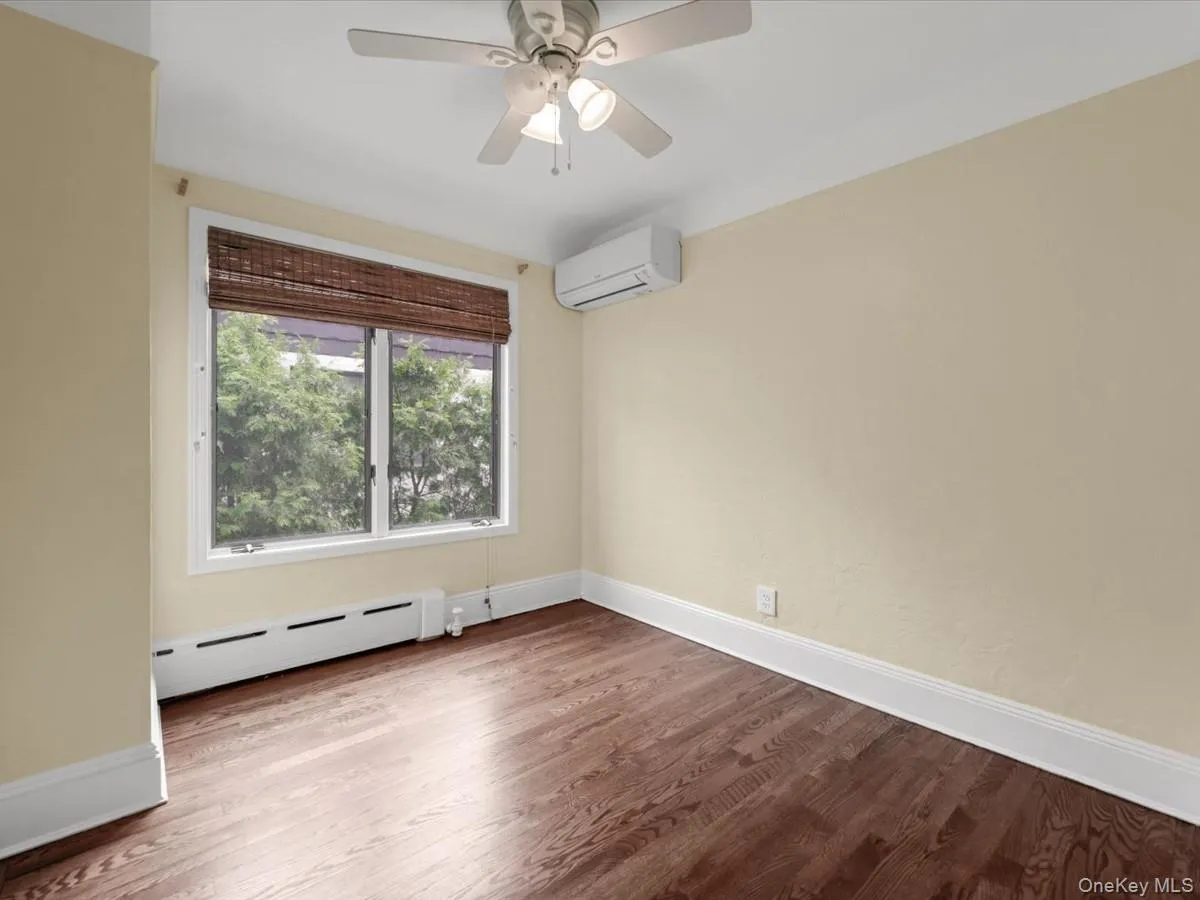 16 Kenilworth Road, North Hempstead, NY, 3 Bedrooms Bedrooms, 8 Rooms Rooms,2 BathroomsBathrooms,Residential,For Rent,Kenilworth,0,982341 16 Kenilworth Road, North Hempstead, NY, 3 Bedrooms Bedrooms, 8 Rooms Rooms,2 BathroomsBathrooms,Residential,For Rent,Kenilworth,0,982341