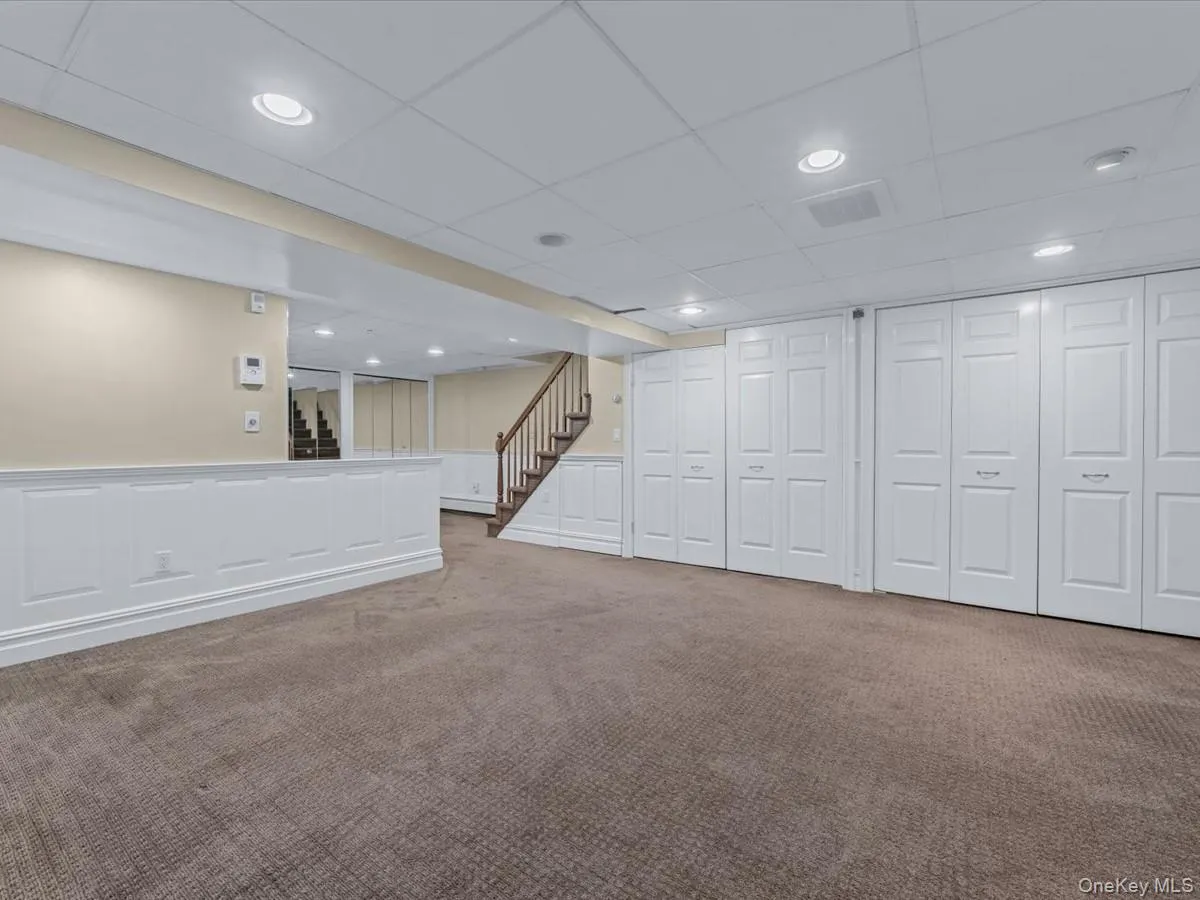 16 Kenilworth Road, North Hempstead, NY, 3 Bedrooms Bedrooms, 8 Rooms Rooms,2 BathroomsBathrooms,Residential,For Rent,Kenilworth,0,982341 16 Kenilworth Road, North Hempstead, NY, 3 Bedrooms Bedrooms, 8 Rooms Rooms,2 BathroomsBathrooms,Residential,For Rent,Kenilworth,0,982341