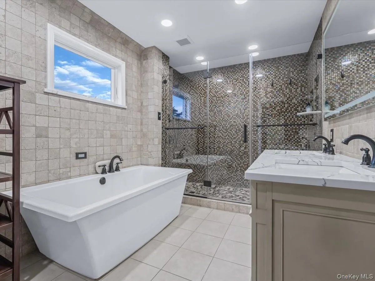 16 Kenilworth Road, North Hempstead, NY, 3 Bedrooms Bedrooms, 8 Rooms Rooms,2 BathroomsBathrooms,Residential,For Rent,Kenilworth,0,982341 16 Kenilworth Road, North Hempstead, NY, 3 Bedrooms Bedrooms, 8 Rooms Rooms,2 BathroomsBathrooms,Residential,For Rent,Kenilworth,0,982341