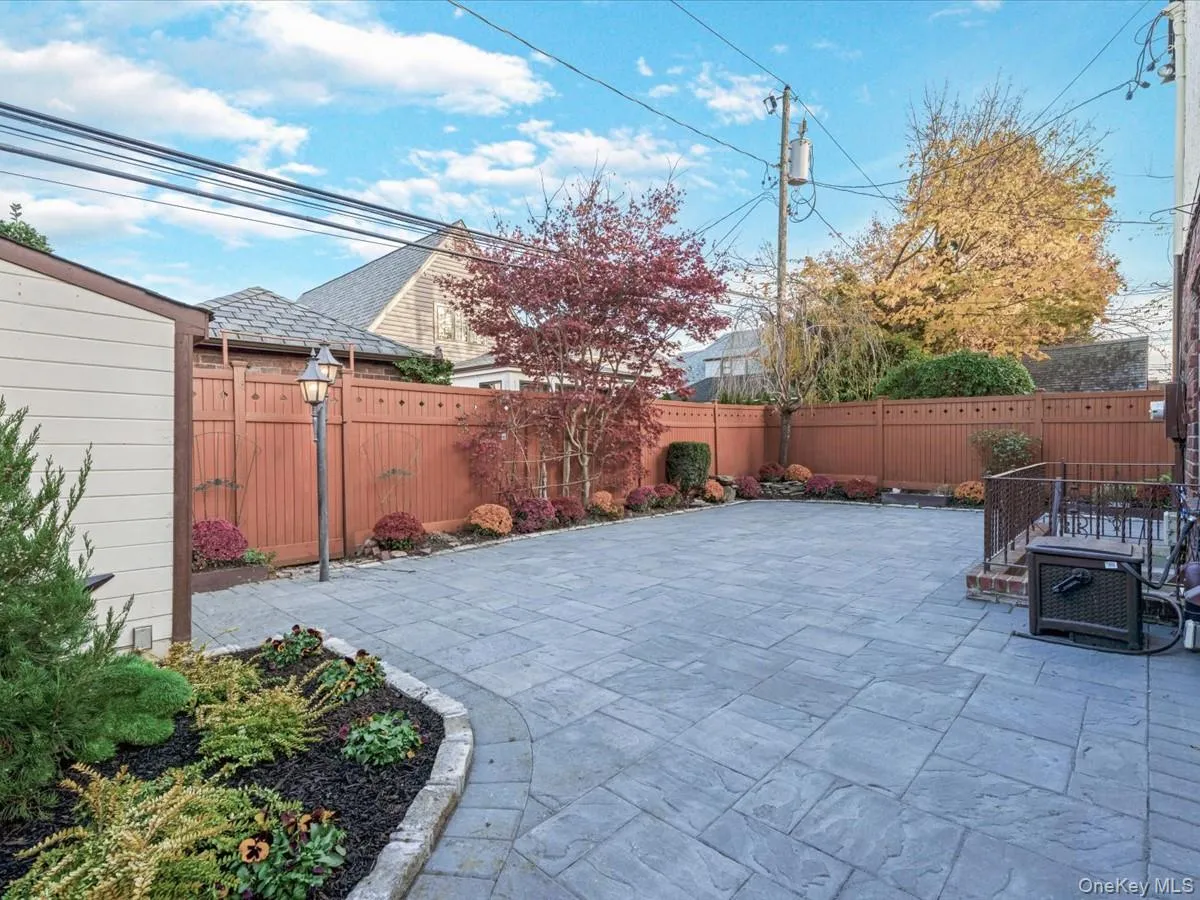 16 Kenilworth Road, North Hempstead, NY, 3 Bedrooms Bedrooms, 8 Rooms Rooms,2 BathroomsBathrooms,Residential,For Rent,Kenilworth,0,982341 16 Kenilworth Road, North Hempstead, NY, 3 Bedrooms Bedrooms, 8 Rooms Rooms,2 BathroomsBathrooms,Residential,For Rent,Kenilworth,0,982341