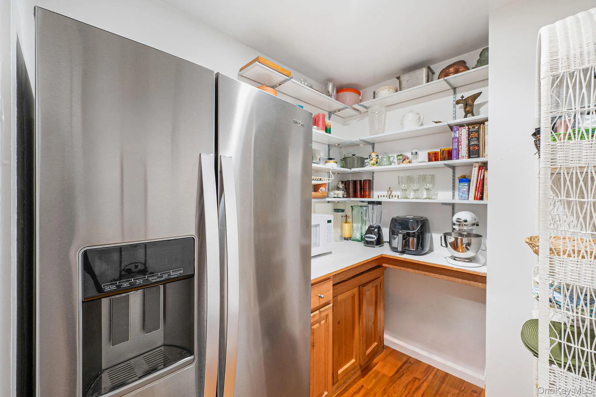 128 Springy Banks Road, East Hampton, NY, 4 Bedrooms Bedrooms, 7 Rooms Rooms,3 BathroomsBathrooms,Residential,For Rent,Springy Banks,0,982358 128 Springy Banks Road, East Hampton, NY, 4 Bedrooms Bedrooms, 7 Rooms Rooms,3 BathroomsBathrooms,Residential,For Rent,Springy Banks,0,982358