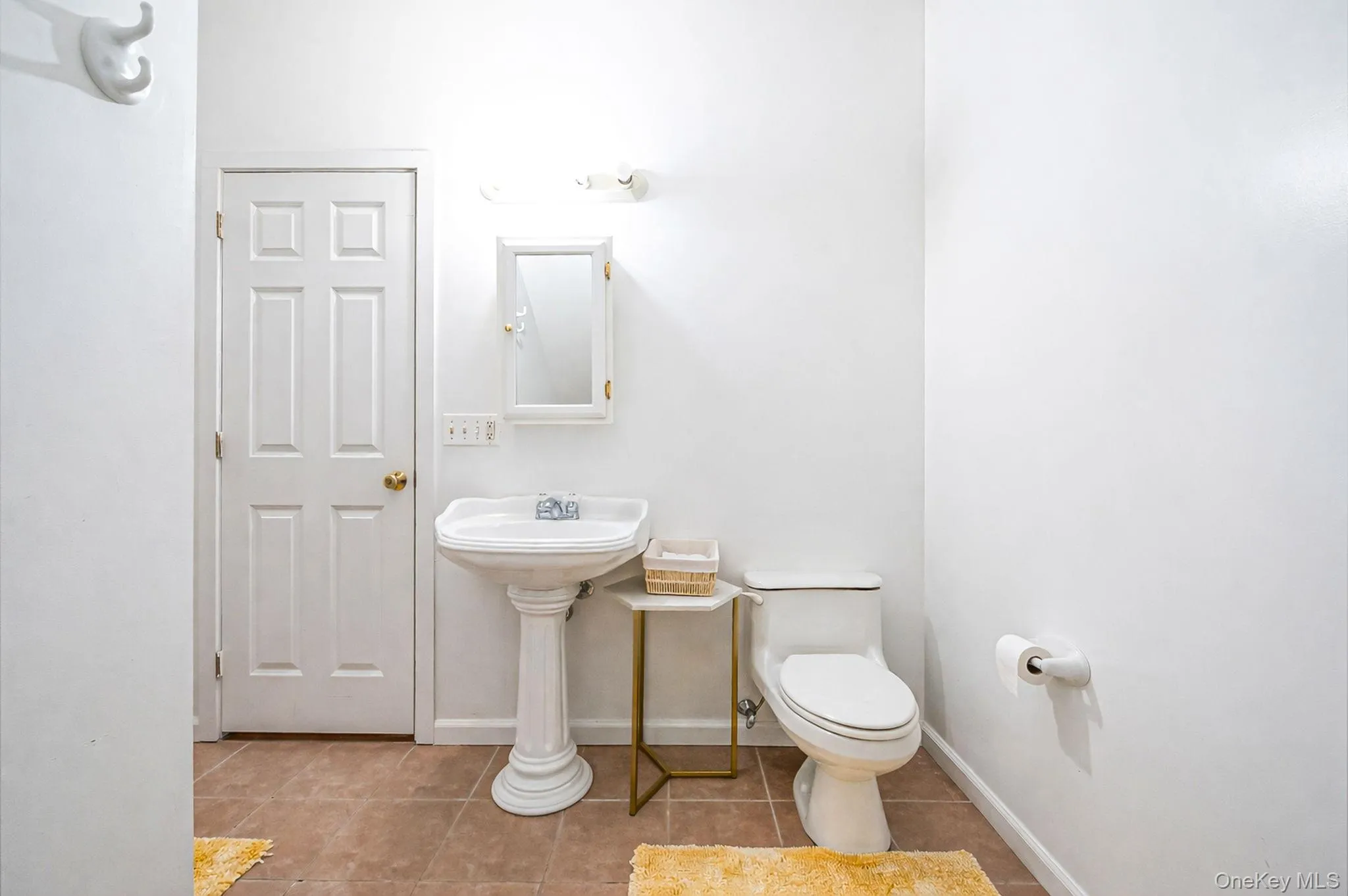 128 Springy Banks Road, East Hampton, NY, 4 Bedrooms Bedrooms, 7 Rooms Rooms,3 BathroomsBathrooms,Residential,For Rent,Springy Banks,0,982358 128 Springy Banks Road, East Hampton, NY, 4 Bedrooms Bedrooms, 7 Rooms Rooms,3 BathroomsBathrooms,Residential,For Rent,Springy Banks,0,982358