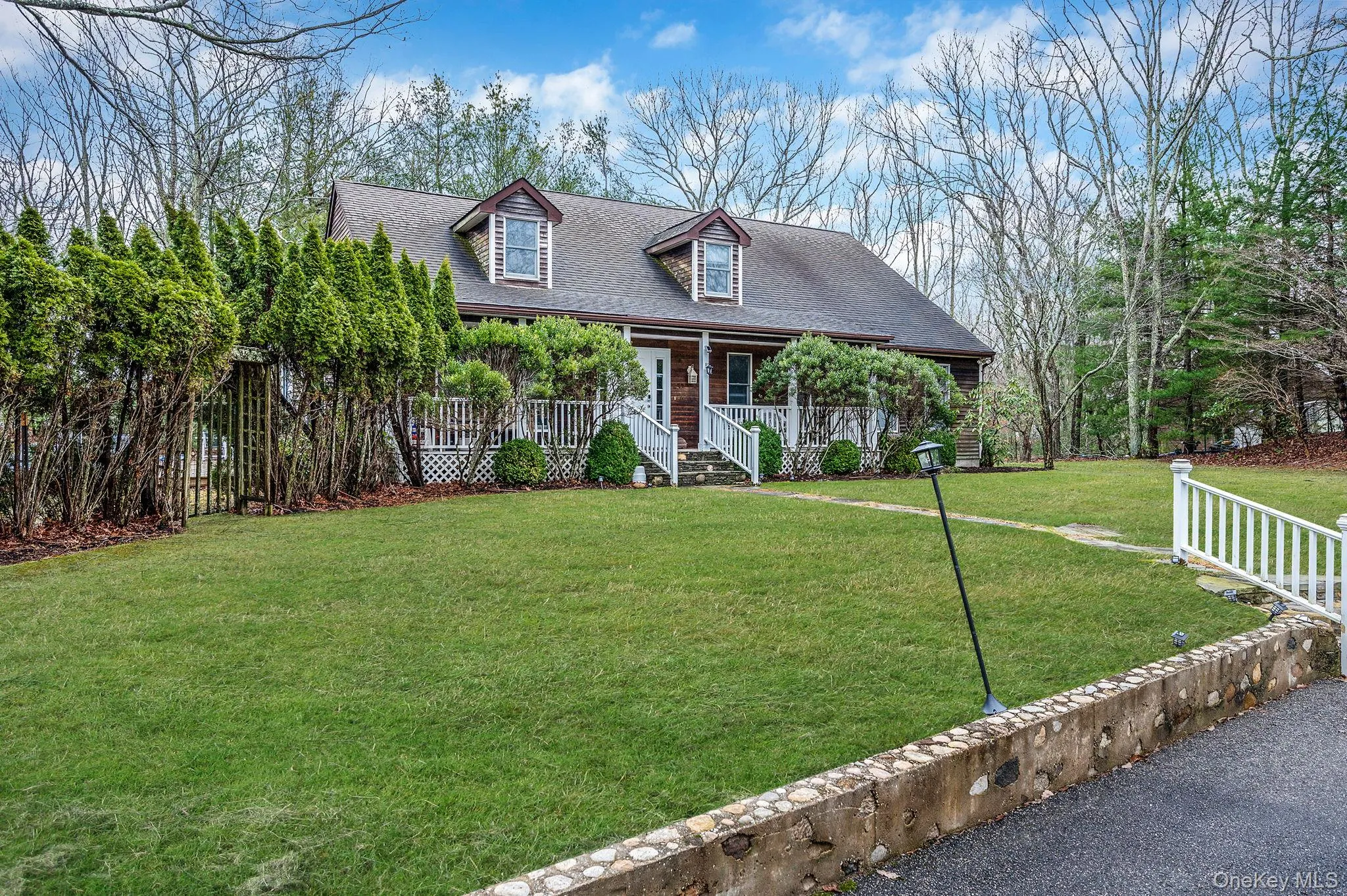 128 Springy Banks Road, East Hampton, NY, 4 Bedrooms Bedrooms, 7 Rooms Rooms,3 BathroomsBathrooms,Residential,For Rent,Springy Banks,0,982358 128 Springy Banks Road, East Hampton, NY, 4 Bedrooms Bedrooms, 7 Rooms Rooms,3 BathroomsBathrooms,Residential,For Rent,Springy Banks,0,982358