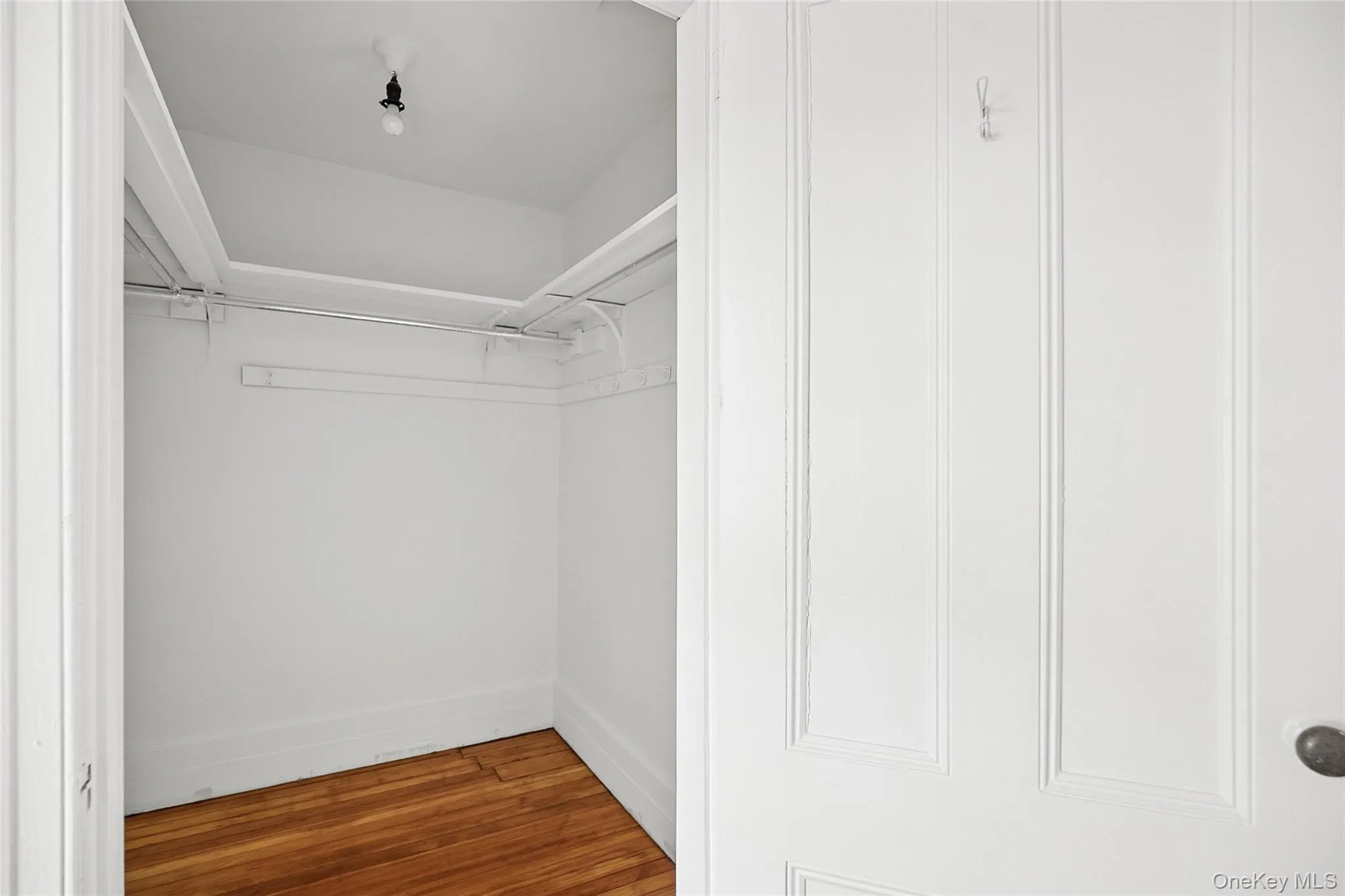 208 Wheatley Road, Oyster Bay, NY, 3 Bedrooms Bedrooms, 7 Rooms Rooms,1 BathroomBathrooms,Residential Lease,For Rent,Wheatley,0,982368 208 Wheatley Road, Oyster Bay, NY, 3 Bedrooms Bedrooms, 7 Rooms Rooms,1 BathroomBathrooms,Residential Lease,For Rent,Wheatley,0,982368