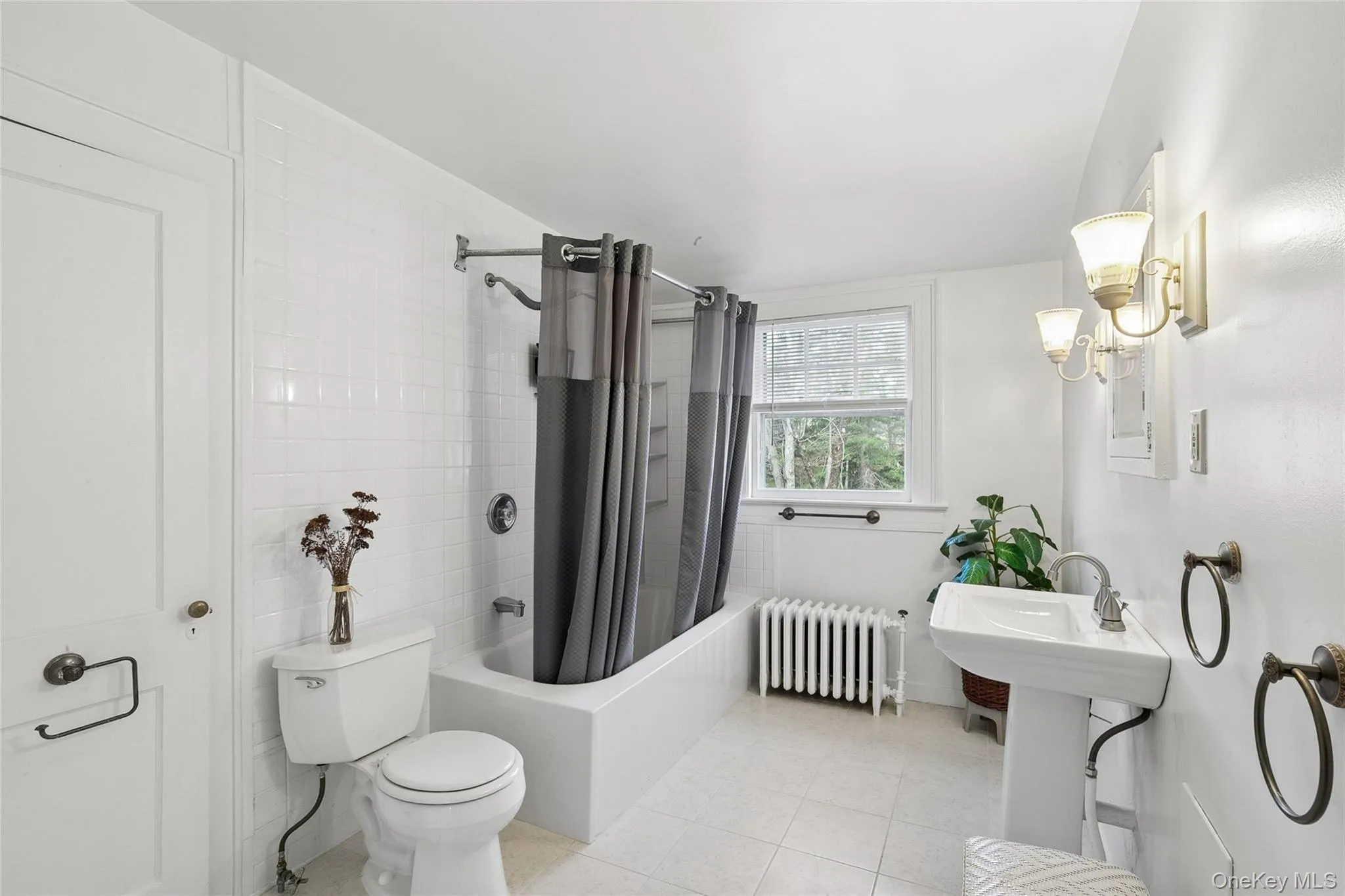 208 Wheatley Road, Oyster Bay, NY, 3 Bedrooms Bedrooms, 7 Rooms Rooms,1 BathroomBathrooms,Residential Lease,For Rent,Wheatley,0,982368 208 Wheatley Road, Oyster Bay, NY, 3 Bedrooms Bedrooms, 7 Rooms Rooms,1 BathroomBathrooms,Residential Lease,For Rent,Wheatley,0,982368