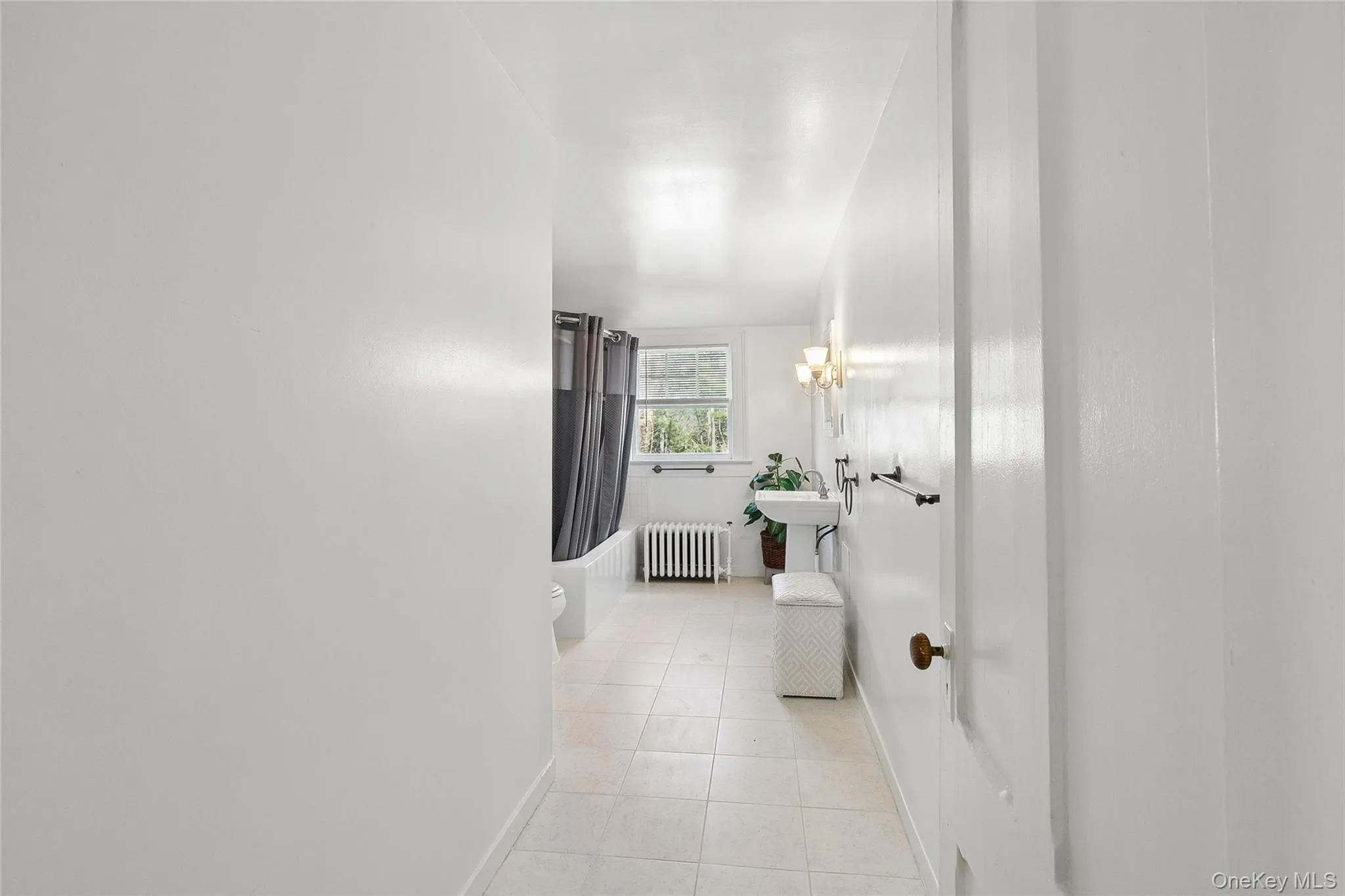 208 Wheatley Road, Oyster Bay, NY, 3 Bedrooms Bedrooms, 7 Rooms Rooms,1 BathroomBathrooms,Residential Lease,For Rent,Wheatley,0,982368 208 Wheatley Road, Oyster Bay, NY, 3 Bedrooms Bedrooms, 7 Rooms Rooms,1 BathroomBathrooms,Residential Lease,For Rent,Wheatley,0,982368