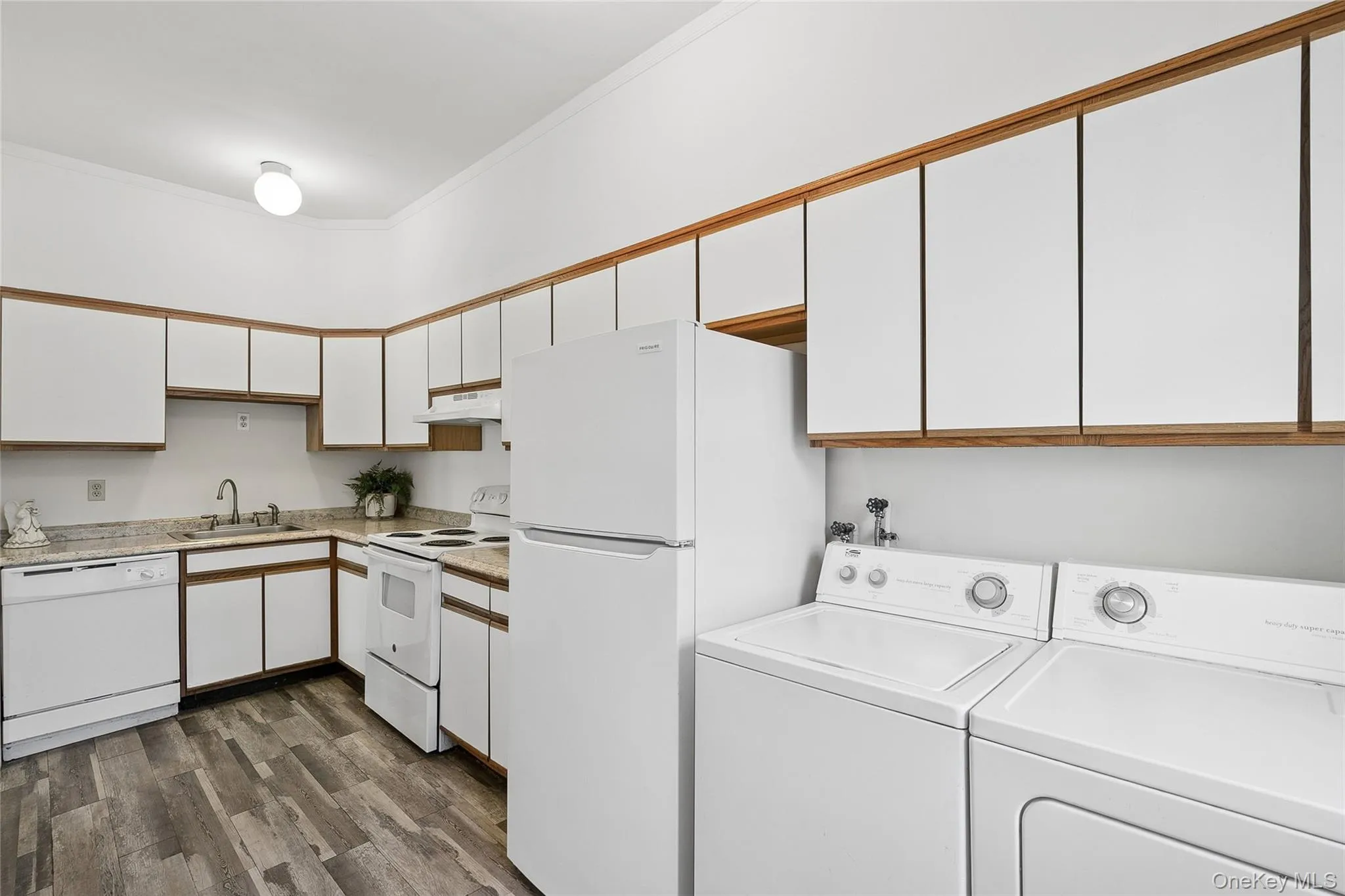 208 Wheatley Road, Oyster Bay, NY, 3 Bedrooms Bedrooms, 7 Rooms Rooms,1 BathroomBathrooms,Residential Lease,For Rent,Wheatley,0,982368 208 Wheatley Road, Oyster Bay, NY, 3 Bedrooms Bedrooms, 7 Rooms Rooms,1 BathroomBathrooms,Residential Lease,For Rent,Wheatley,0,982368