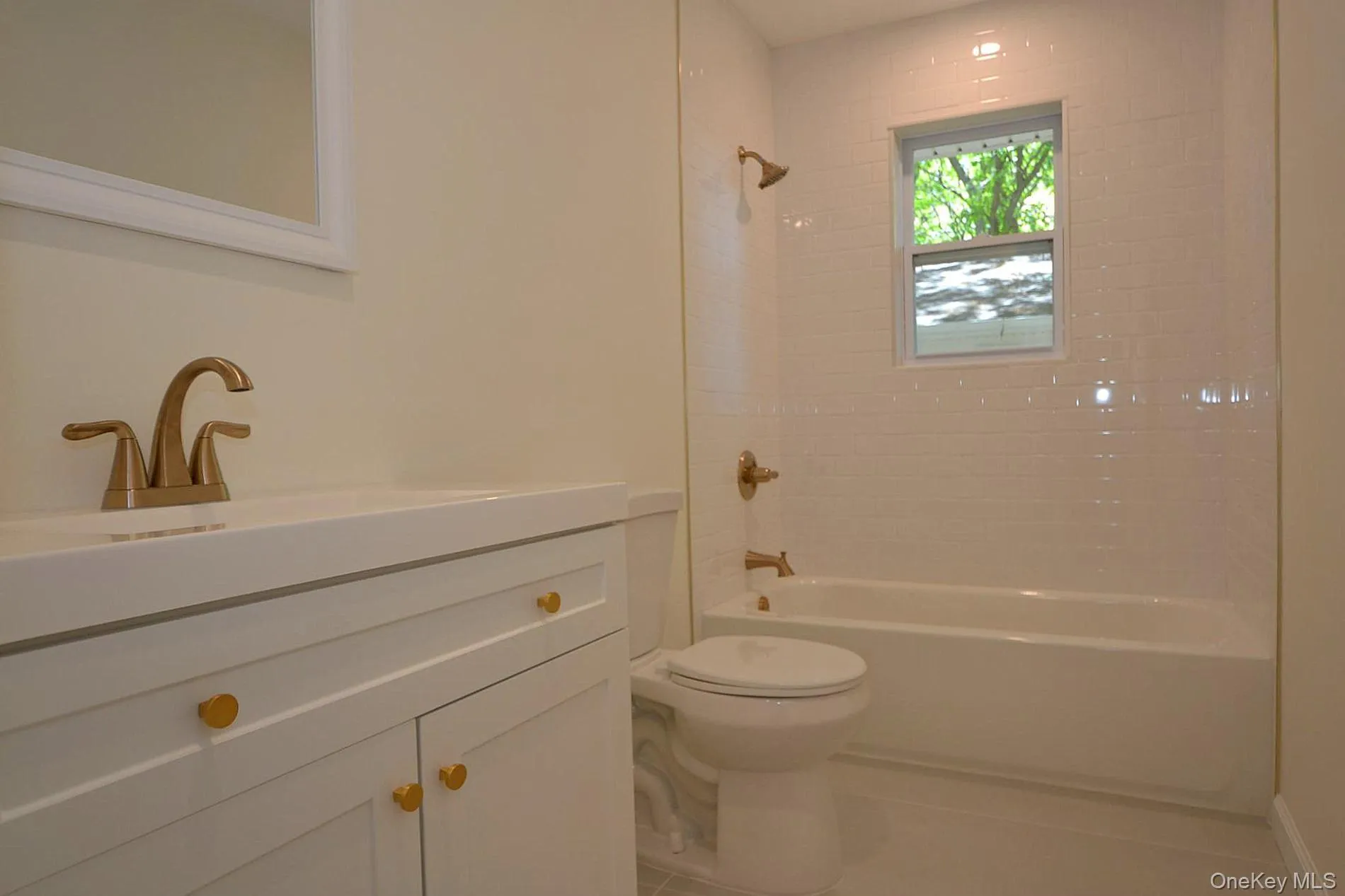 41 Grand Avenue, Brookhaven, NY, 3 Bedrooms Bedrooms, 5 Rooms Rooms,1 BathroomBathrooms,Residential,For Rent,Grand,0,982417 41 Grand Avenue, Brookhaven, NY, 3 Bedrooms Bedrooms, 5 Rooms Rooms,1 BathroomBathrooms,Residential,For Rent,Grand,0,982417
