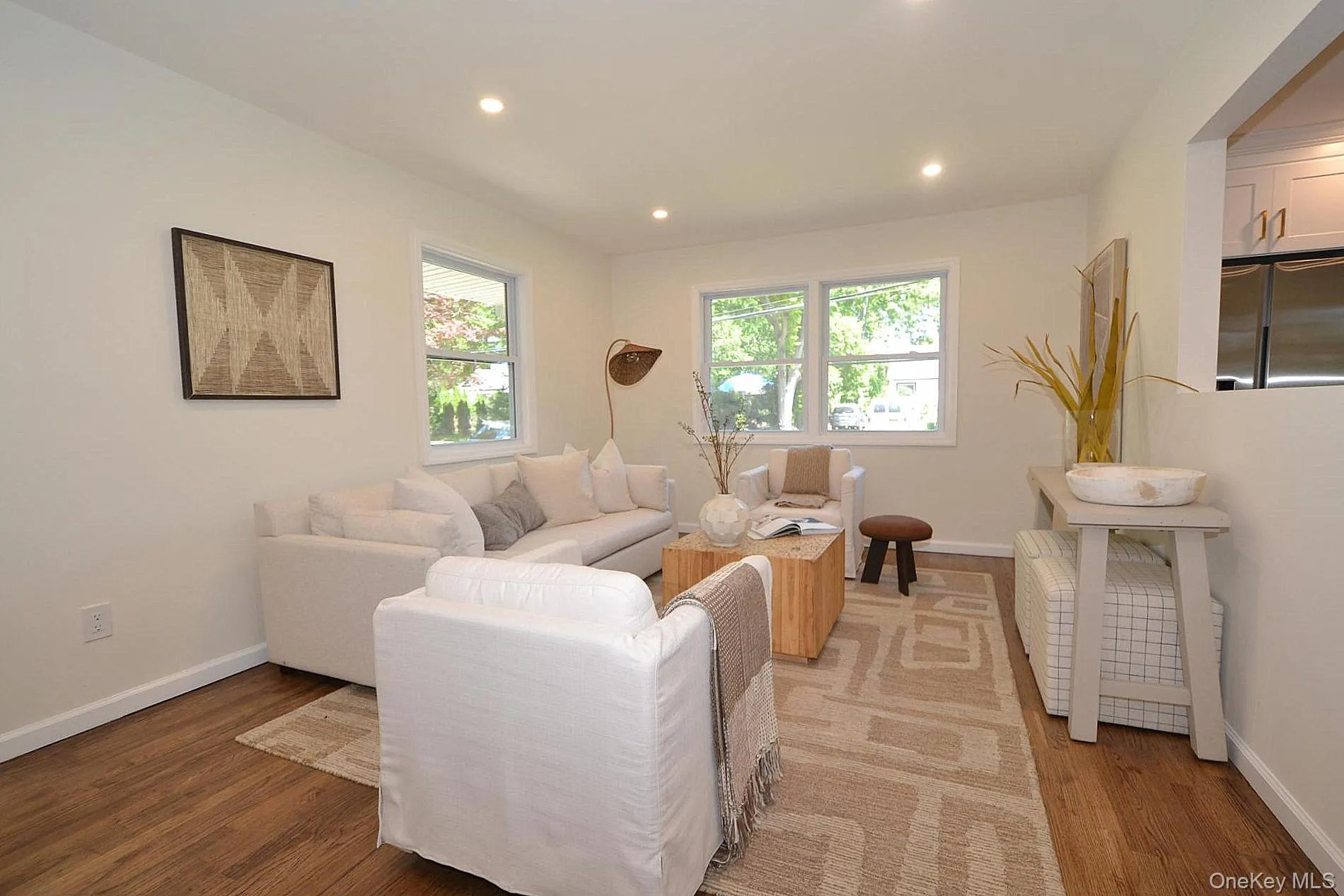 41 Grand Avenue, Brookhaven, NY, 3 Bedrooms Bedrooms, 5 Rooms Rooms,1 BathroomBathrooms,Residential,For Rent,Grand,0,982417 41 Grand Avenue, Brookhaven, NY, 3 Bedrooms Bedrooms, 5 Rooms Rooms,1 BathroomBathrooms,Residential,For Rent,Grand,0,982417