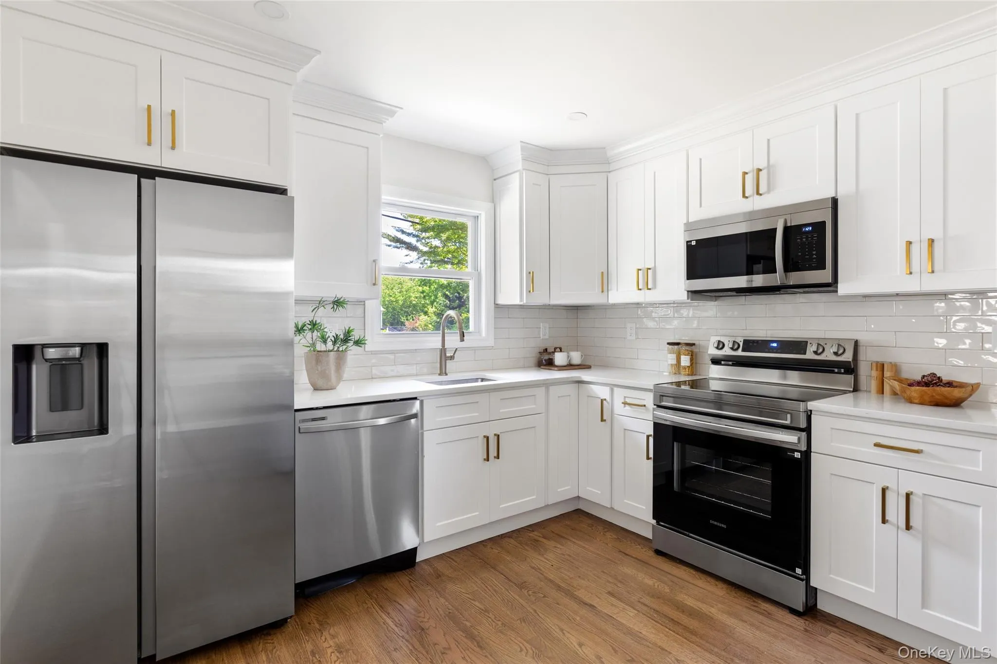 41 Grand Avenue, Brookhaven, NY, 3 Bedrooms Bedrooms, 5 Rooms Rooms,1 BathroomBathrooms,Residential,For Rent,Grand,0,982417 41 Grand Avenue, Brookhaven, NY, 3 Bedrooms Bedrooms, 5 Rooms Rooms,1 BathroomBathrooms,Residential,For Rent,Grand,0,982417