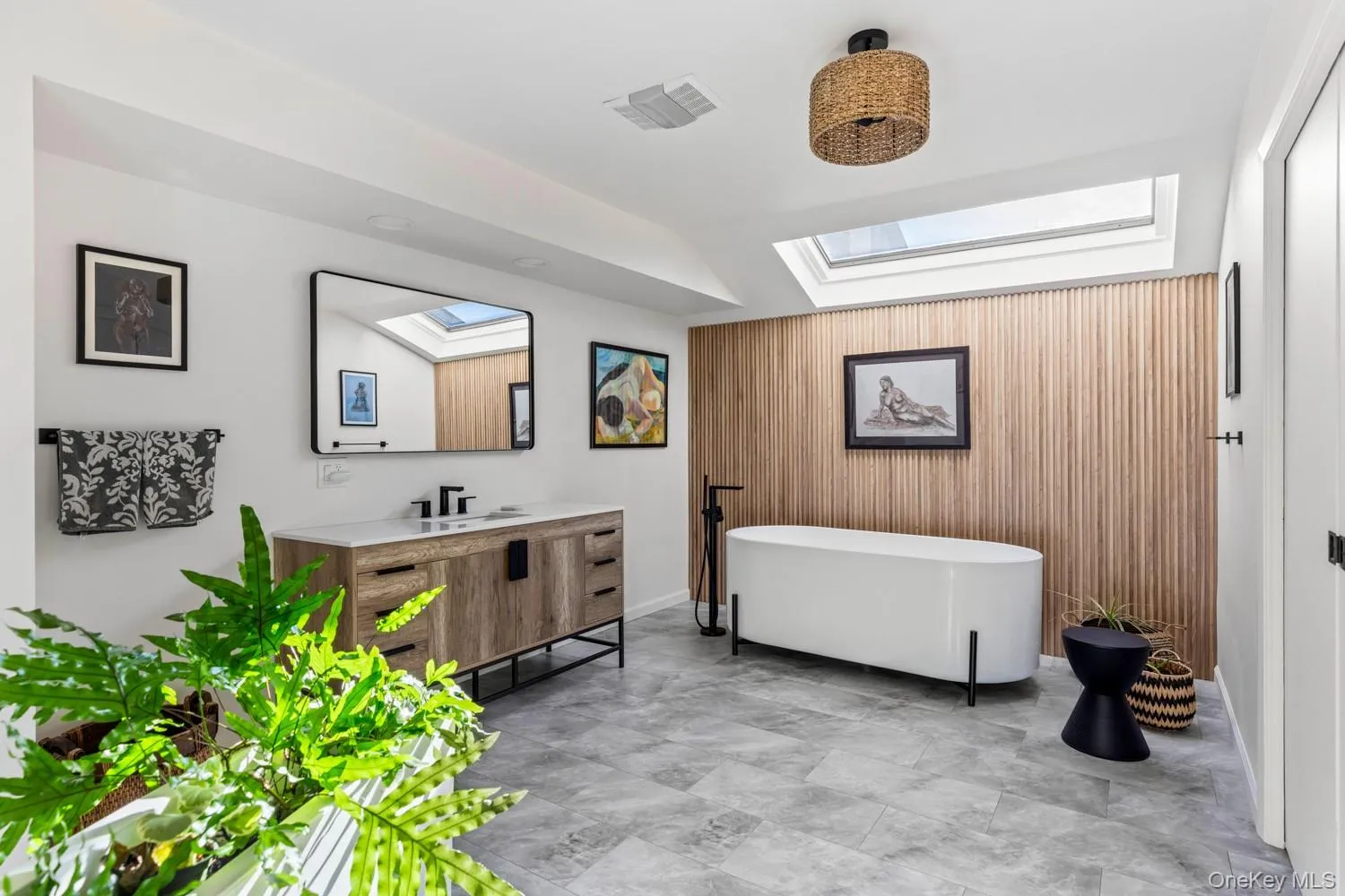 6 Lady Janes Way, Huntington, NY, 4 Bedrooms Bedrooms, 10 Rooms Rooms,5 BathroomsBathrooms,Residential,For Rent,Lady Janes,0,982429 6 Lady Janes Way, Huntington, NY, 4 Bedrooms Bedrooms, 10 Rooms Rooms,5 BathroomsBathrooms,Residential,For Rent,Lady Janes,0,982429