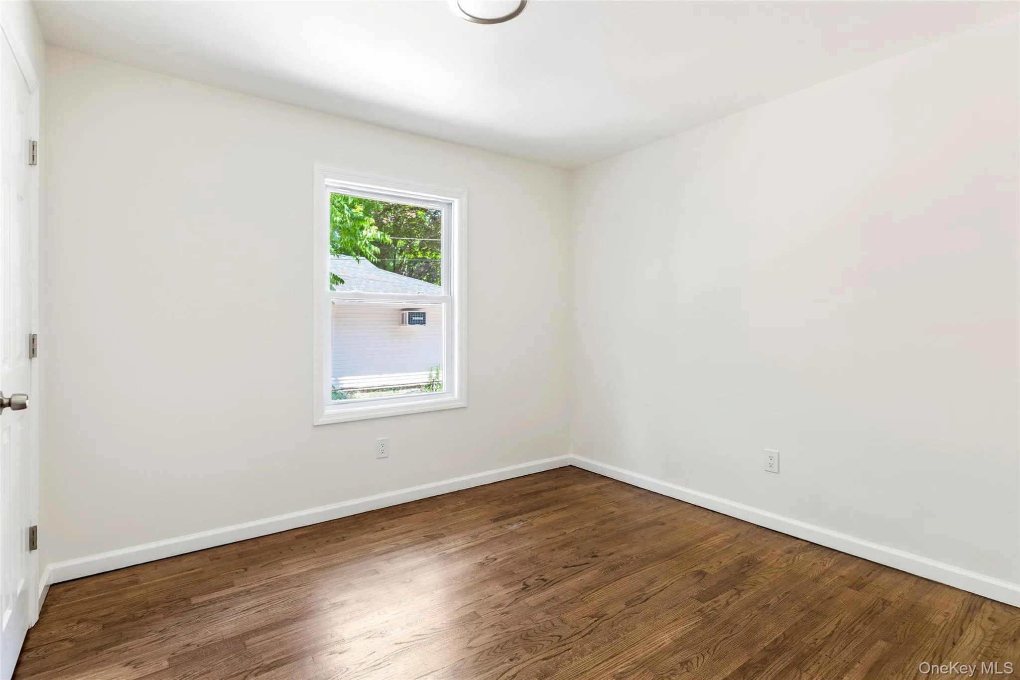 43 Grand Avenue, Brookhaven, NY, 3 Bedrooms Bedrooms, 5 Rooms Rooms,1 BathroomBathrooms,Residential,For Rent,Grand,0,982437 43 Grand Avenue, Brookhaven, NY, 3 Bedrooms Bedrooms, 5 Rooms Rooms,1 BathroomBathrooms,Residential,For Rent,Grand,0,982437