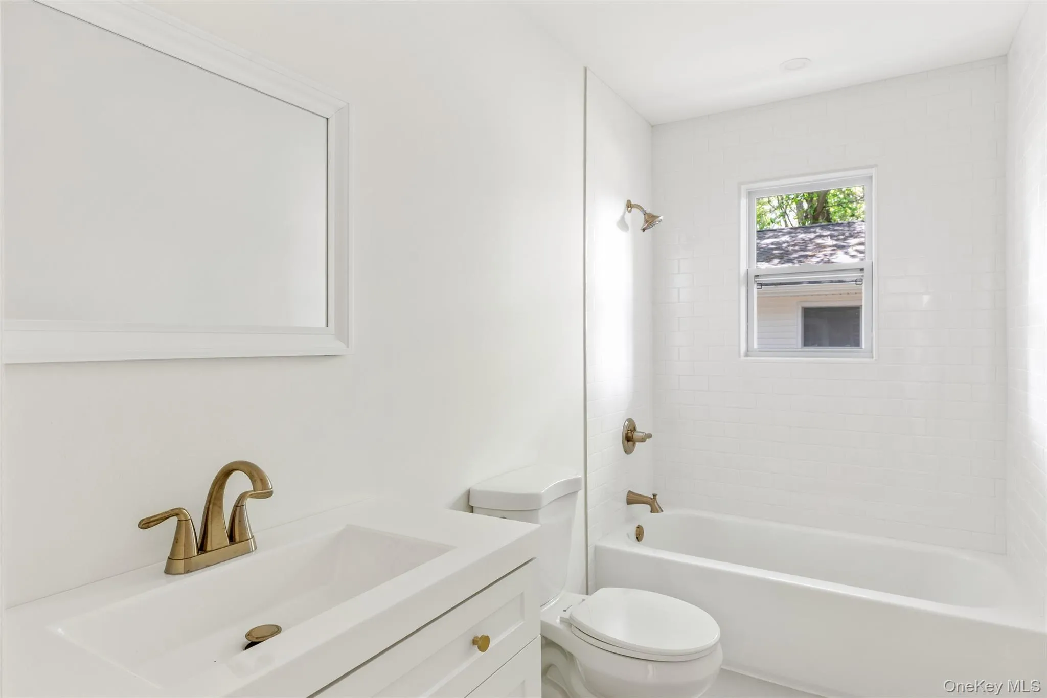 43 Grand Avenue, Brookhaven, NY, 3 Bedrooms Bedrooms, 5 Rooms Rooms,1 BathroomBathrooms,Residential,For Rent,Grand,0,982437 43 Grand Avenue, Brookhaven, NY, 3 Bedrooms Bedrooms, 5 Rooms Rooms,1 BathroomBathrooms,Residential,For Rent,Grand,0,982437