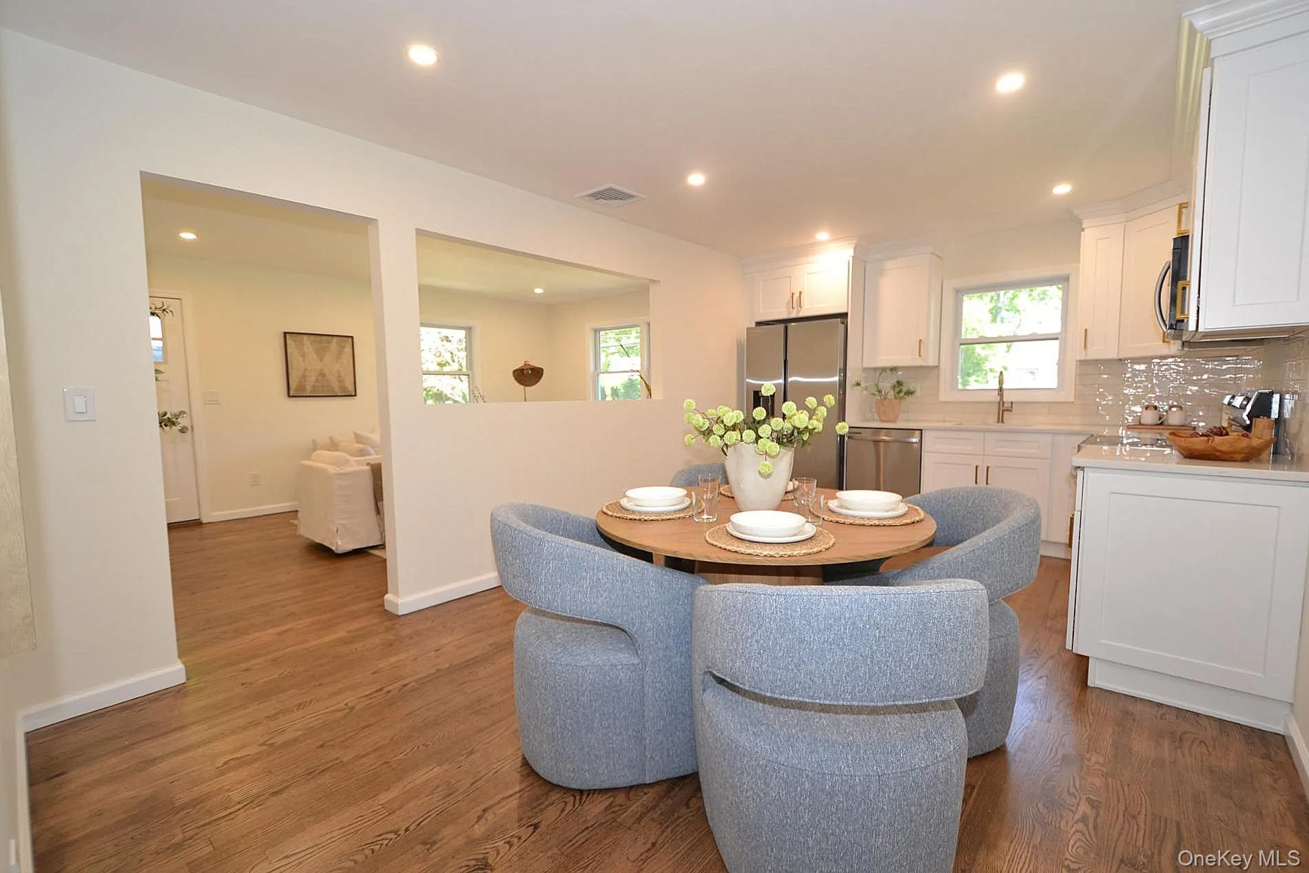 43 Grand Avenue, Brookhaven, NY, 3 Bedrooms Bedrooms, 5 Rooms Rooms,1 BathroomBathrooms,Residential,For Rent,Grand,0,982437 43 Grand Avenue, Brookhaven, NY, 3 Bedrooms Bedrooms, 5 Rooms Rooms,1 BathroomBathrooms,Residential,For Rent,Grand,0,982437