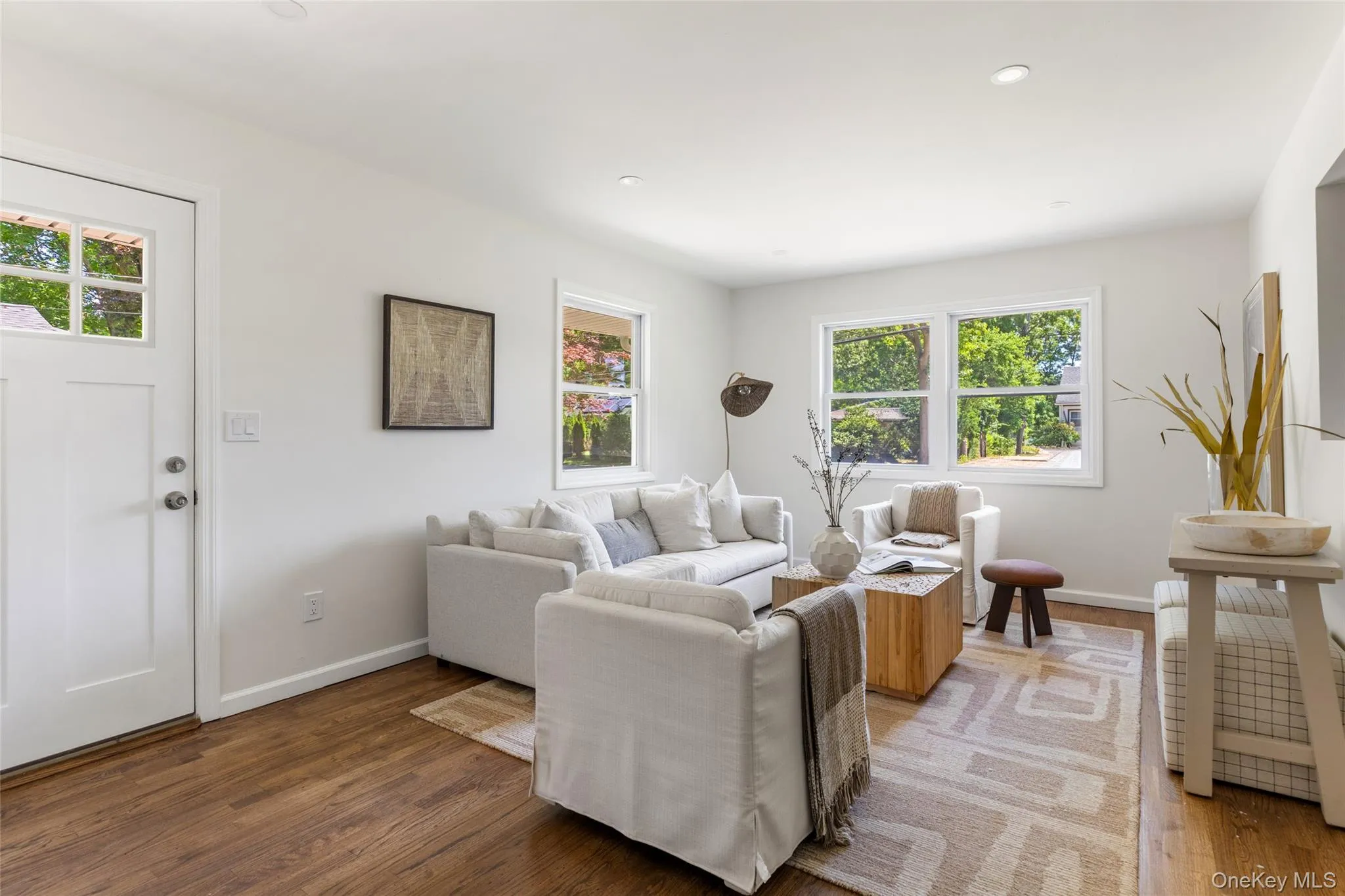 43 Grand Avenue, Brookhaven, NY, 3 Bedrooms Bedrooms, 5 Rooms Rooms,1 BathroomBathrooms,Residential,For Rent,Grand,0,982437 43 Grand Avenue, Brookhaven, NY, 3 Bedrooms Bedrooms, 5 Rooms Rooms,1 BathroomBathrooms,Residential,For Rent,Grand,0,982437