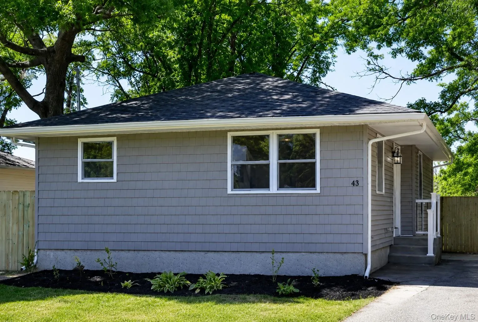 43 Grand Avenue, Brookhaven, NY, 3 Bedrooms Bedrooms, 5 Rooms Rooms,1 BathroomBathrooms,Residential,For Rent,Grand,0,982437 43 Grand Avenue, Brookhaven, NY, 3 Bedrooms Bedrooms, 5 Rooms Rooms,1 BathroomBathrooms,Residential,For Rent,Grand,0,982437