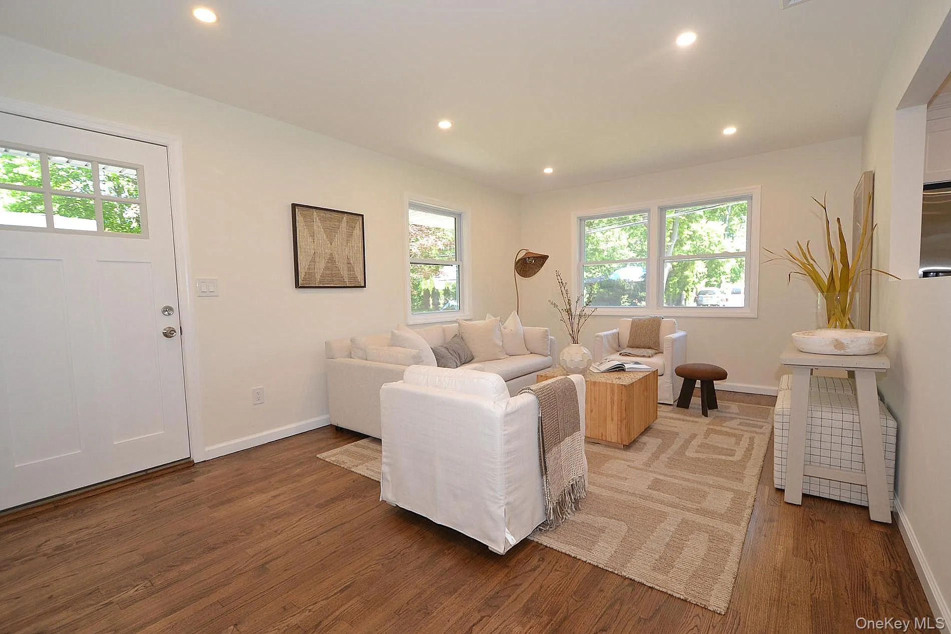 43 Grand Avenue, Brookhaven, NY, 3 Bedrooms Bedrooms, 5 Rooms Rooms,1 BathroomBathrooms,Residential,For Rent,Grand,0,982437 43 Grand Avenue, Brookhaven, NY, 3 Bedrooms Bedrooms, 5 Rooms Rooms,1 BathroomBathrooms,Residential,For Rent,Grand,0,982437