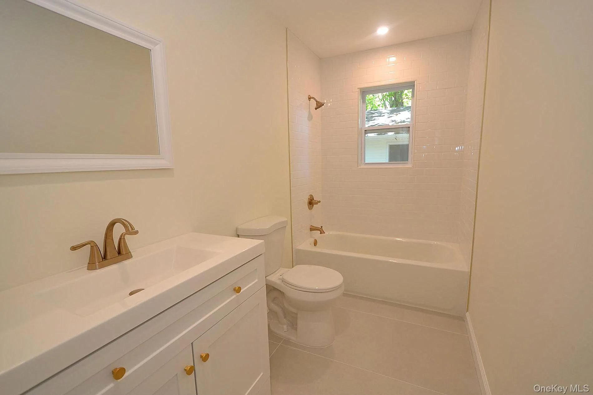 43 Grand Avenue, Brookhaven, NY, 3 Bedrooms Bedrooms, 5 Rooms Rooms,1 BathroomBathrooms,Residential,For Rent,Grand,0,982437 43 Grand Avenue, Brookhaven, NY, 3 Bedrooms Bedrooms, 5 Rooms Rooms,1 BathroomBathrooms,Residential,For Rent,Grand,0,982437