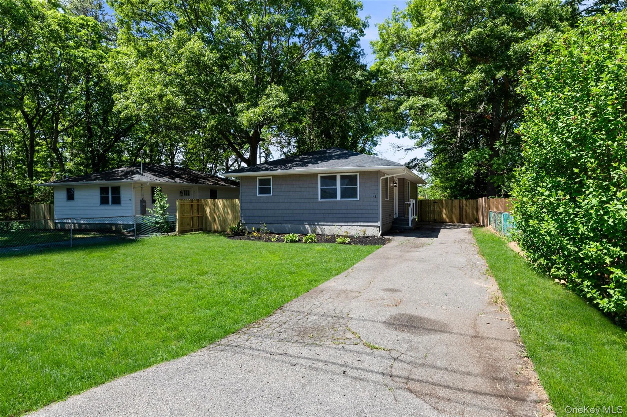 43 Grand Avenue, Brookhaven, NY, 3 Bedrooms Bedrooms, 5 Rooms Rooms,1 BathroomBathrooms,Residential,For Rent,Grand,0,982437 43 Grand Avenue, Brookhaven, NY, 3 Bedrooms Bedrooms, 5 Rooms Rooms,1 BathroomBathrooms,Residential,For Rent,Grand,0,982437