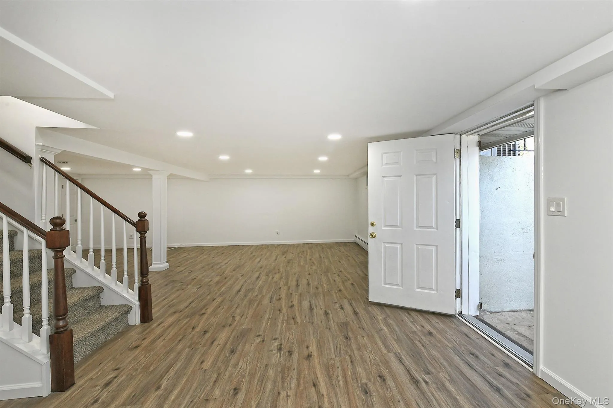 110 Dix Hills Road, Huntington, NY, 3 Bedrooms Bedrooms, 6 Rooms Rooms,2 BathroomsBathrooms,Residential Lease,For Rent,Dix Hills,0,982445 110 Dix Hills Road, Huntington, NY, 3 Bedrooms Bedrooms, 6 Rooms Rooms,2 BathroomsBathrooms,Residential Lease,For Rent,Dix Hills,0,982445