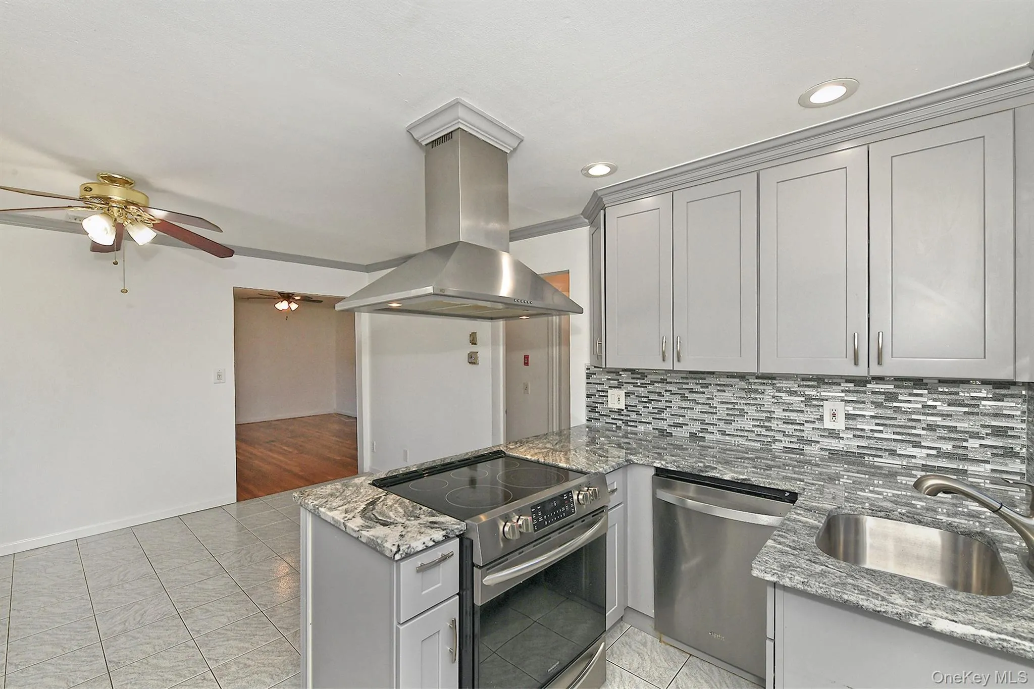 110 Dix Hills Road, Huntington, NY, 3 Bedrooms Bedrooms, 6 Rooms Rooms,2 BathroomsBathrooms,Residential Lease,For Rent,Dix Hills,0,982445 110 Dix Hills Road, Huntington, NY, 3 Bedrooms Bedrooms, 6 Rooms Rooms,2 BathroomsBathrooms,Residential Lease,For Rent,Dix Hills,0,982445