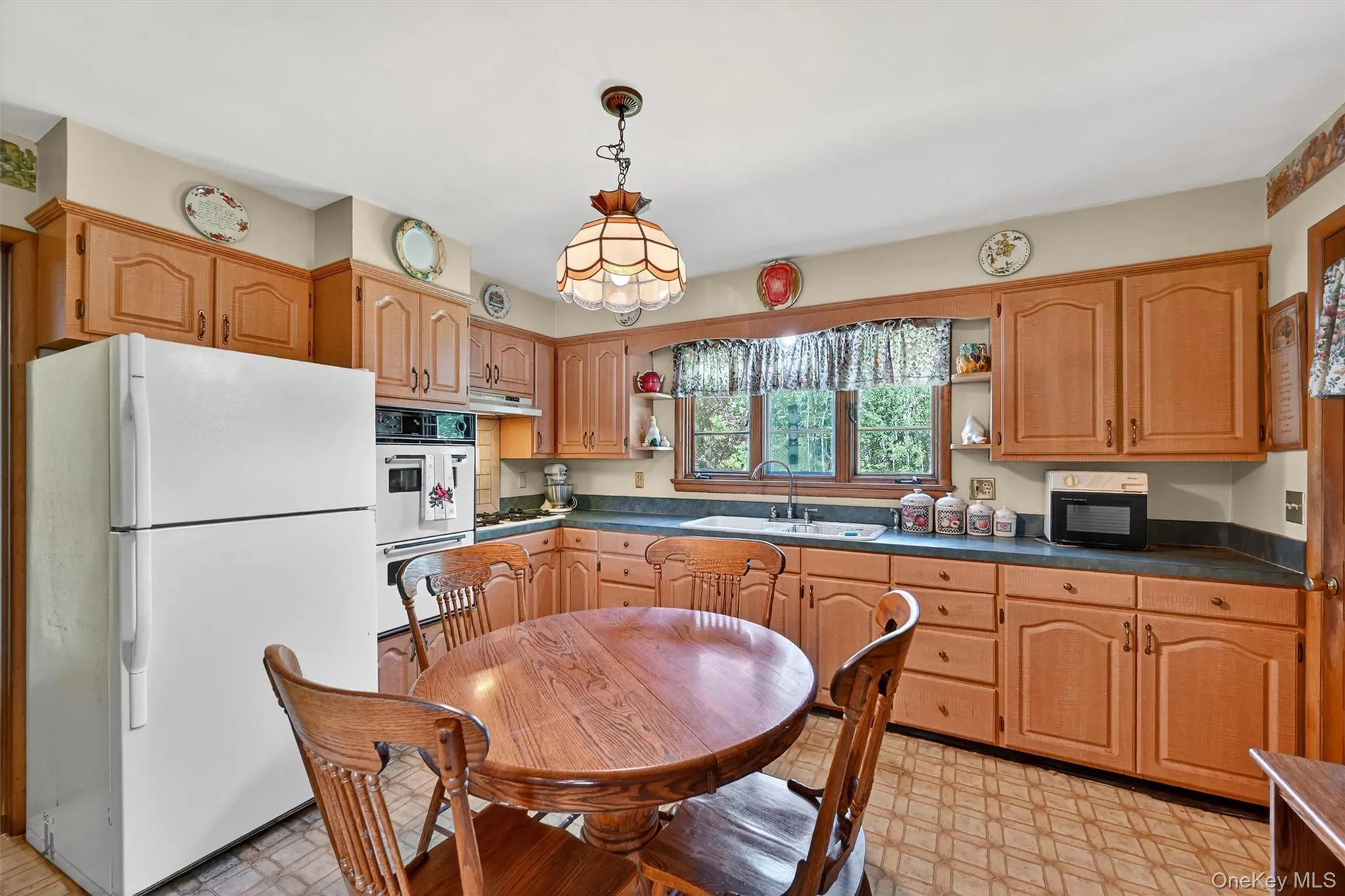 145 Main Street, Warwick (town), NY, 3 Bedrooms Bedrooms, 6 Rooms Rooms,1 BathroomBathrooms,Residential,For Rent,Main,0,982464 145 Main Street, Warwick (town), NY, 3 Bedrooms Bedrooms, 6 Rooms Rooms,1 BathroomBathrooms,Residential,For Rent,Main,0,982464