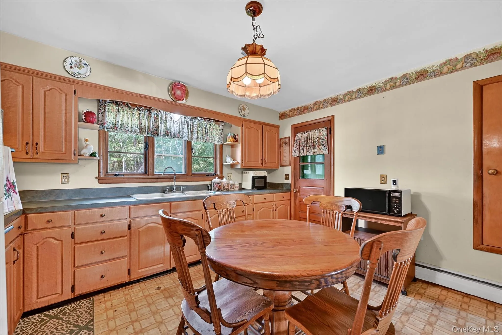 145 Main Street, Warwick (town), NY, 3 Bedrooms Bedrooms, 6 Rooms Rooms,1 BathroomBathrooms,Residential,For Rent,Main,0,982464 145 Main Street, Warwick (town), NY, 3 Bedrooms Bedrooms, 6 Rooms Rooms,1 BathroomBathrooms,Residential,For Rent,Main,0,982464