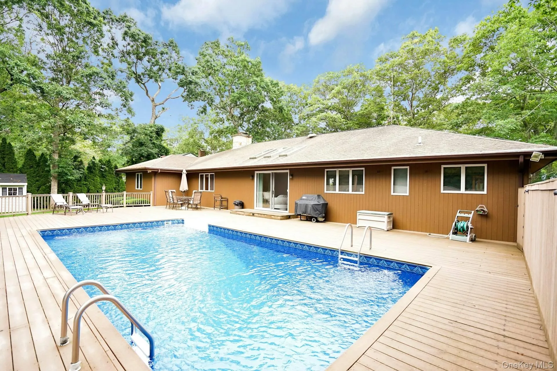 3 Harbor Road, Southampton, NY, 5 Bedrooms Bedrooms, 8 Rooms Rooms,2 BathroomsBathrooms,Residential Lease,For Rent,Harbor,0,982466 3 Harbor Road, Southampton, NY, 5 Bedrooms Bedrooms, 8 Rooms Rooms,2 BathroomsBathrooms,Residential Lease,For Rent,Harbor,0,982466