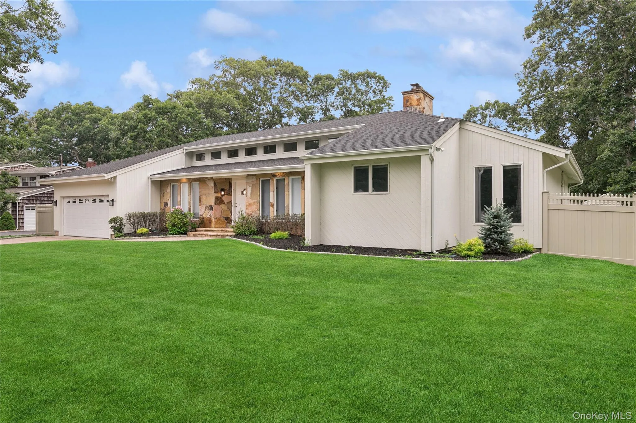 3 Harbor Road, Southampton, NY, 5 Bedrooms Bedrooms, 8 Rooms Rooms,2 BathroomsBathrooms,Residential Lease,For Rent,Harbor,0,982466 3 Harbor Road, Southampton, NY, 5 Bedrooms Bedrooms, 8 Rooms Rooms,2 BathroomsBathrooms,Residential Lease,For Rent,Harbor,0,982466