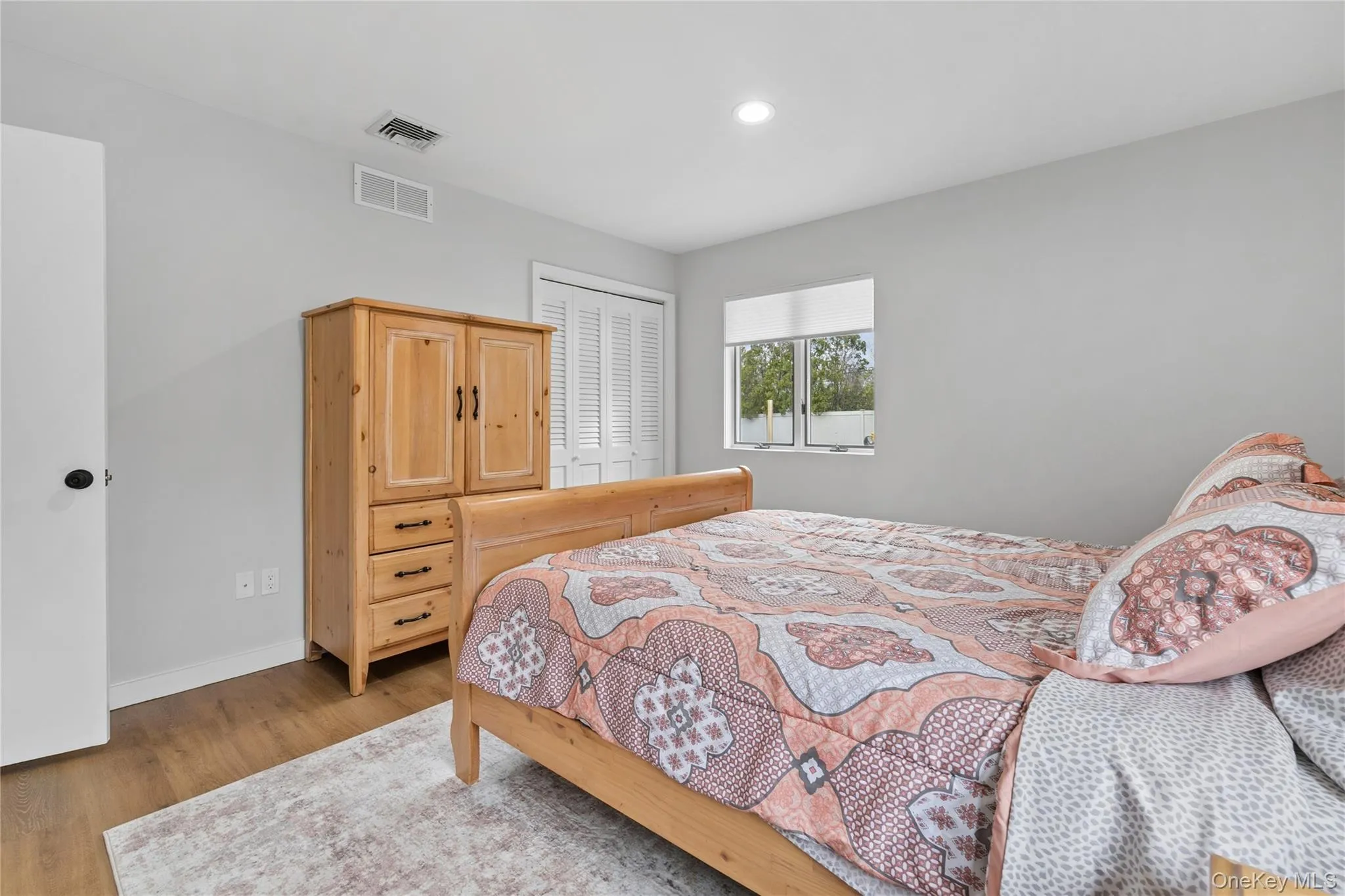 3 Harbor Road, Southampton, NY, 5 Bedrooms Bedrooms, 8 Rooms Rooms,2 BathroomsBathrooms,Residential Lease,For Rent,Harbor,0,982466 3 Harbor Road, Southampton, NY, 5 Bedrooms Bedrooms, 8 Rooms Rooms,2 BathroomsBathrooms,Residential Lease,For Rent,Harbor,0,982466