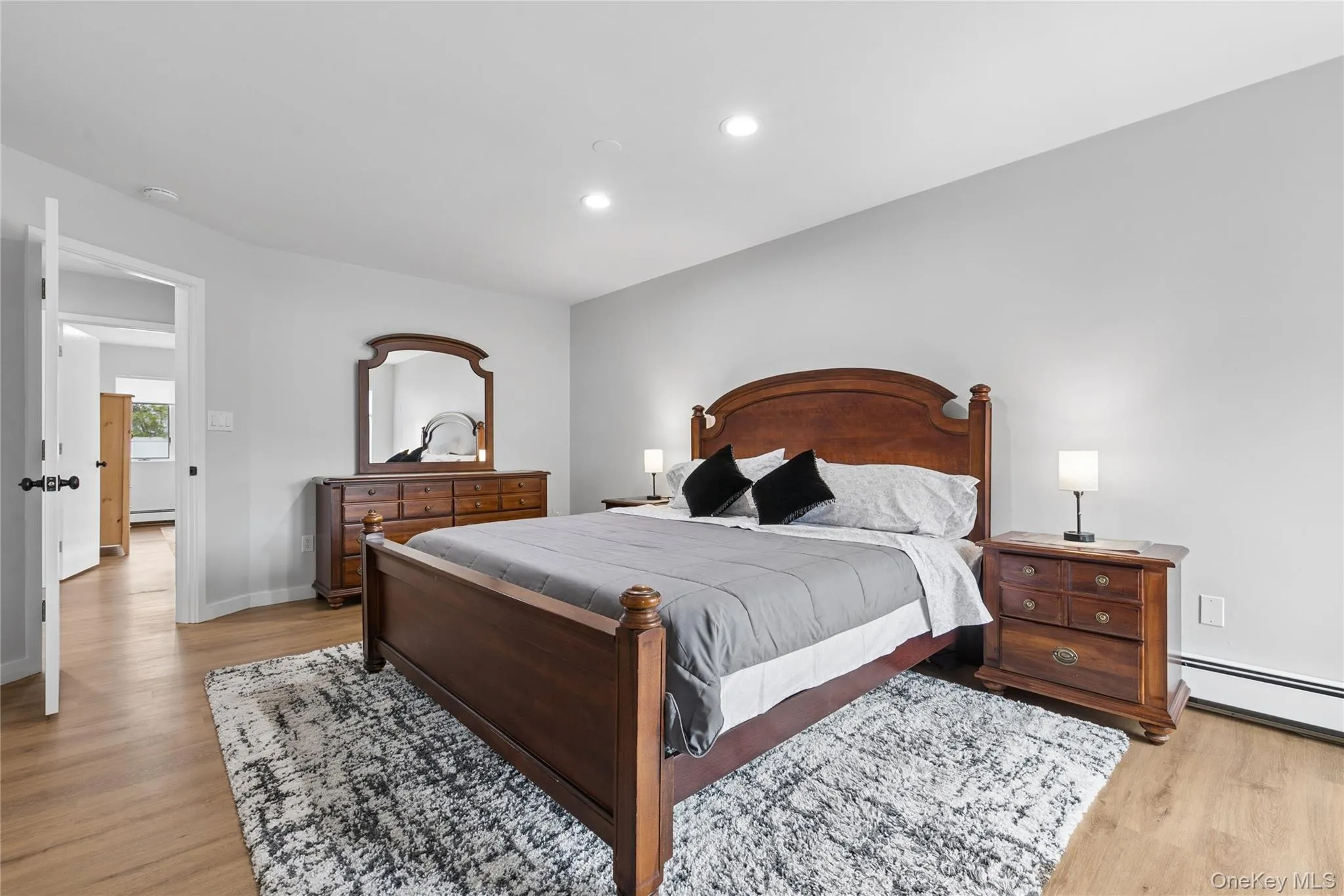 3 Harbor Road, Southampton, NY, 5 Bedrooms Bedrooms, 8 Rooms Rooms,2 BathroomsBathrooms,Residential Lease,For Rent,Harbor,0,982466 3 Harbor Road, Southampton, NY, 5 Bedrooms Bedrooms, 8 Rooms Rooms,2 BathroomsBathrooms,Residential Lease,For Rent,Harbor,0,982466