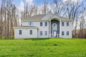 1575 Route 17A, Warwick (town), NY, 5 Bedrooms Bedrooms, 10 Rooms Rooms,3 BathroomsBathrooms,Residential,For Rent,Route 17A,0,982474 1575 Route 17A, Warwick (town), NY, 5 Bedrooms Bedrooms, 10 Rooms Rooms,3 BathroomsBathrooms,Residential,For Rent,Route 17A,0,982474