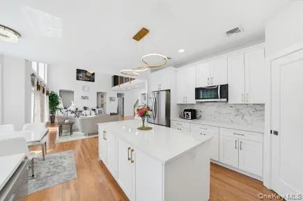 1575 Route 17A, Warwick (town), NY, 5 Bedrooms Bedrooms, 10 Rooms Rooms,3 BathroomsBathrooms,Residential,For Rent,Route 17A,0,982474 1575 Route 17A, Warwick (town), NY, 5 Bedrooms Bedrooms, 10 Rooms Rooms,3 BathroomsBathrooms,Residential,For Rent,Route 17A,0,982474