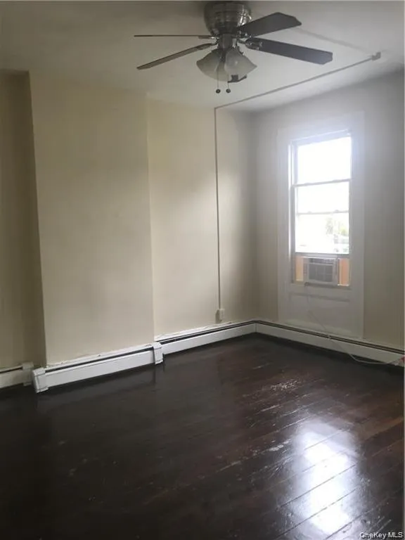 21 Bridge Street, Orangetown, NY, 1 Bedroom Bedrooms, 4 Rooms Rooms,1 BathroomBathrooms,Residential Lease,For Rent,Bridge,0,982494 21 Bridge Street, Orangetown, NY, 1 Bedroom Bedrooms, 4 Rooms Rooms,1 BathroomBathrooms,Residential Lease,For Rent,Bridge,0,982494