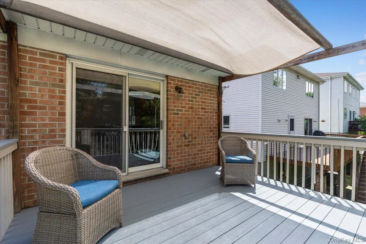 1 Bronxville Lane, Yonkers, NY, 8 Bedrooms Bedrooms, 11 Rooms Rooms,4 BathroomsBathrooms,Residential,For Rent,Bronxville,0,982496 1 Bronxville Lane, Yonkers, NY, 8 Bedrooms Bedrooms, 11 Rooms Rooms,4 BathroomsBathrooms,Residential,For Rent,Bronxville,0,982496