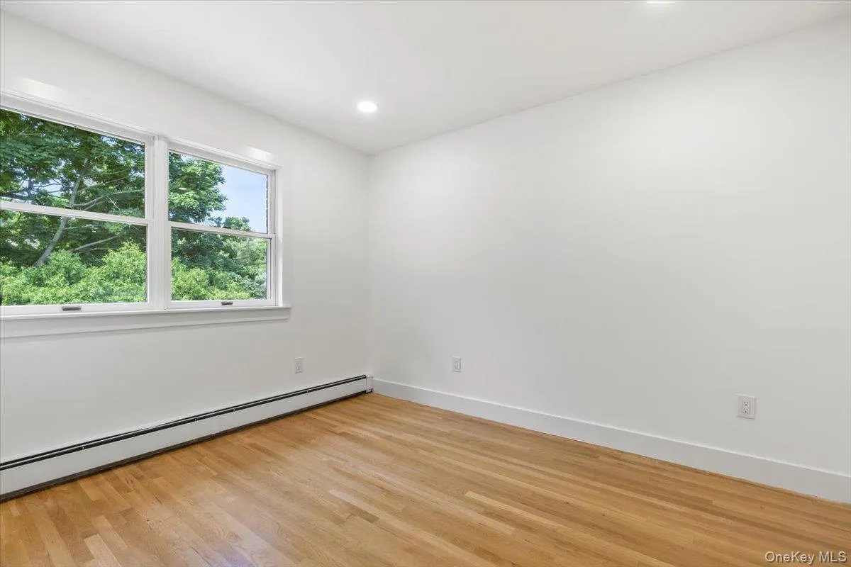 1 Bronxville Lane, Yonkers, NY, 8 Bedrooms Bedrooms, 11 Rooms Rooms,4 BathroomsBathrooms,Residential,For Rent,Bronxville,0,982496 1 Bronxville Lane, Yonkers, NY, 8 Bedrooms Bedrooms, 11 Rooms Rooms,4 BathroomsBathrooms,Residential,For Rent,Bronxville,0,982496