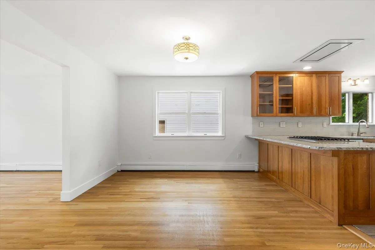 1 Bronxville Lane, Yonkers, NY, 8 Bedrooms Bedrooms, 11 Rooms Rooms,4 BathroomsBathrooms,Residential,For Rent,Bronxville,0,982496 1 Bronxville Lane, Yonkers, NY, 8 Bedrooms Bedrooms, 11 Rooms Rooms,4 BathroomsBathrooms,Residential,For Rent,Bronxville,0,982496