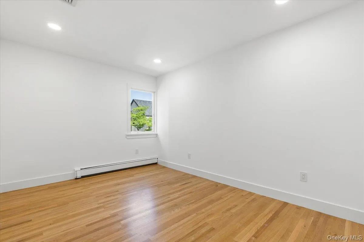 1 Bronxville Lane, Yonkers, NY, 8 Bedrooms Bedrooms, 11 Rooms Rooms,4 BathroomsBathrooms,Residential,For Rent,Bronxville,0,982496 1 Bronxville Lane, Yonkers, NY, 8 Bedrooms Bedrooms, 11 Rooms Rooms,4 BathroomsBathrooms,Residential,For Rent,Bronxville,0,982496