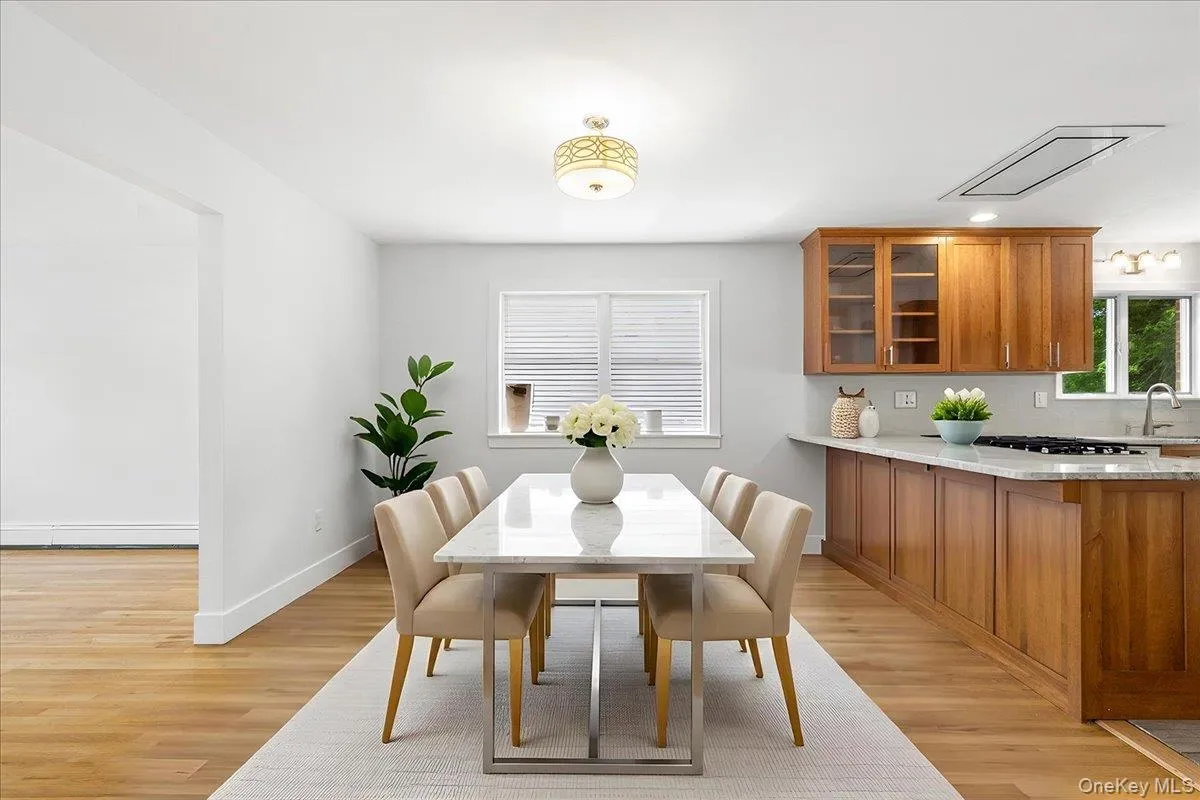 1 Bronxville Lane, Yonkers, NY, 8 Bedrooms Bedrooms, 11 Rooms Rooms,4 BathroomsBathrooms,Residential,For Rent,Bronxville,0,982496 1 Bronxville Lane, Yonkers, NY, 8 Bedrooms Bedrooms, 11 Rooms Rooms,4 BathroomsBathrooms,Residential,For Rent,Bronxville,0,982496