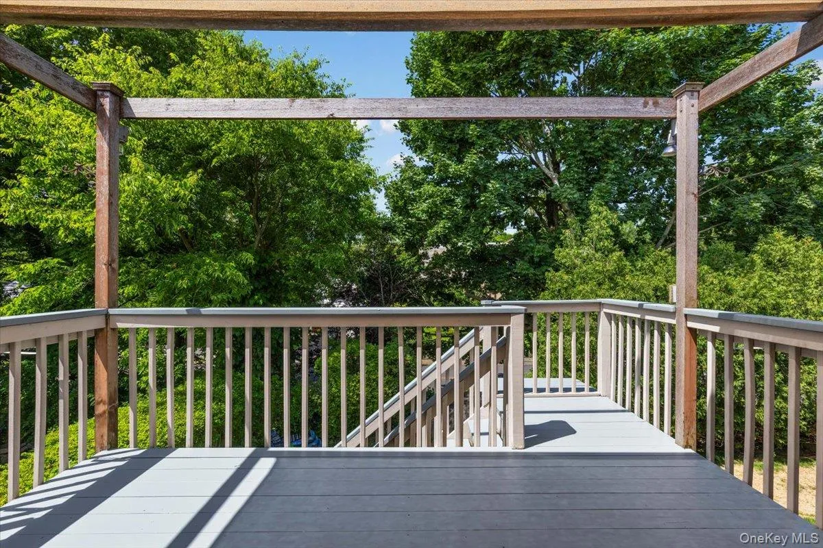 1 Bronxville Lane, Yonkers, NY, 8 Bedrooms Bedrooms, 11 Rooms Rooms,4 BathroomsBathrooms,Residential,For Rent,Bronxville,0,982496 1 Bronxville Lane, Yonkers, NY, 8 Bedrooms Bedrooms, 11 Rooms Rooms,4 BathroomsBathrooms,Residential,For Rent,Bronxville,0,982496