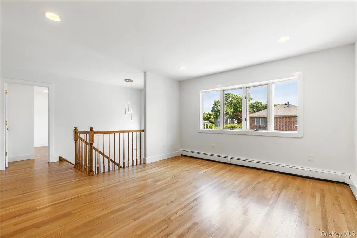 1 Bronxville Lane, Yonkers, NY, 8 Bedrooms Bedrooms, 11 Rooms Rooms,4 BathroomsBathrooms,Residential,For Rent,Bronxville,0,982496 1 Bronxville Lane, Yonkers, NY, 8 Bedrooms Bedrooms, 11 Rooms Rooms,4 BathroomsBathrooms,Residential,For Rent,Bronxville,0,982496