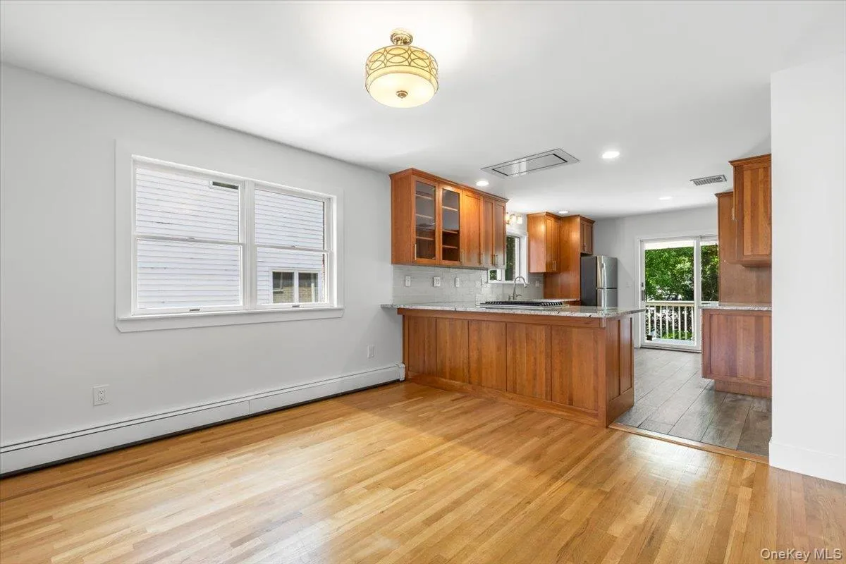 1 Bronxville Lane, Yonkers, NY, 8 Bedrooms Bedrooms, 11 Rooms Rooms,4 BathroomsBathrooms,Residential,For Rent,Bronxville,0,982496 1 Bronxville Lane, Yonkers, NY, 8 Bedrooms Bedrooms, 11 Rooms Rooms,4 BathroomsBathrooms,Residential,For Rent,Bronxville,0,982496