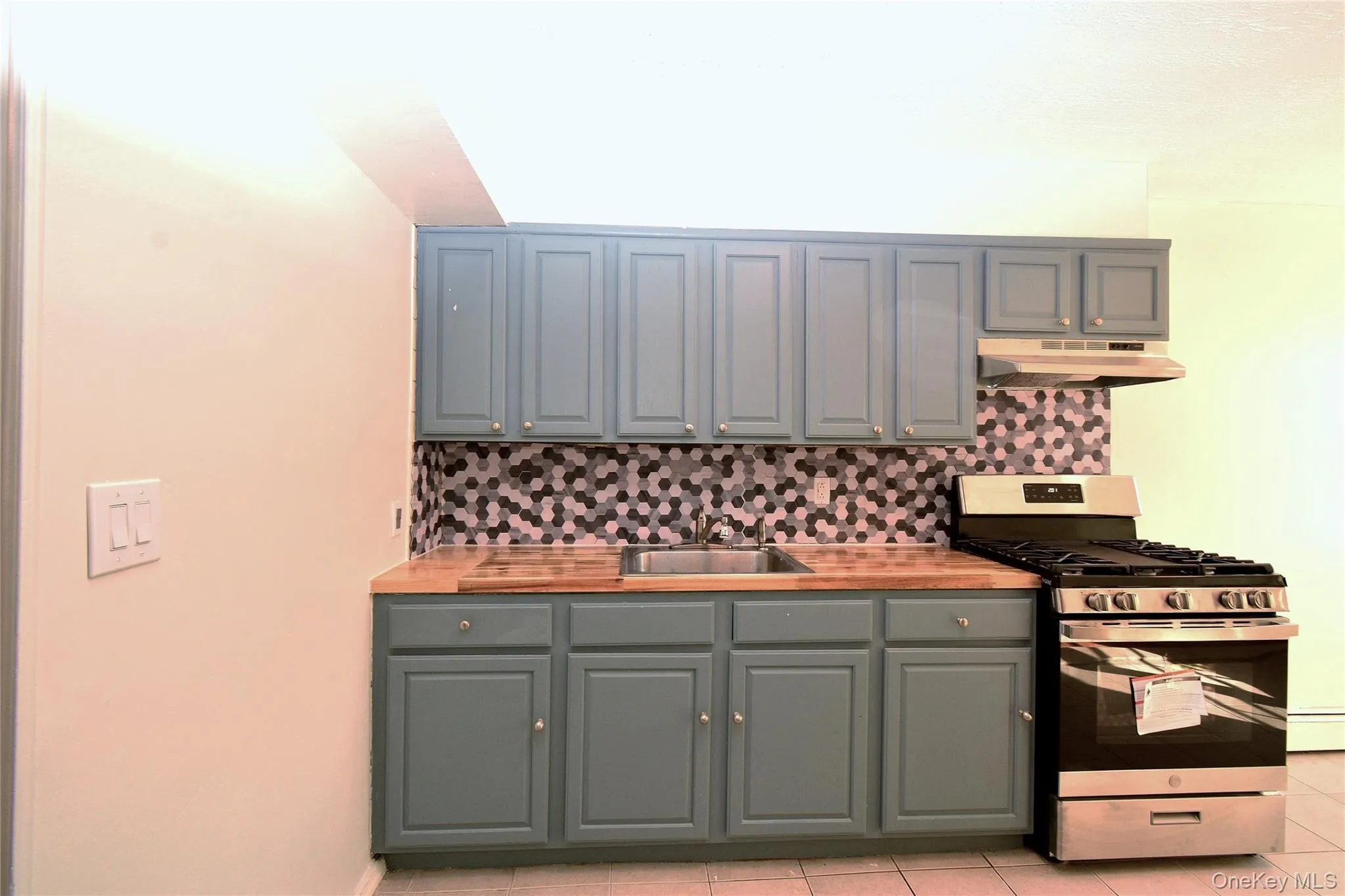 1510 Beach 12 Street, New York, NY, 3 Bedrooms Bedrooms, 5 Rooms Rooms,1 BathroomBathrooms,Residential Lease,For Rent,Beach 12,0,982526 1510 Beach 12 Street, New York, NY, 3 Bedrooms Bedrooms, 5 Rooms Rooms,1 BathroomBathrooms,Residential Lease,For Rent,Beach 12,0,982526